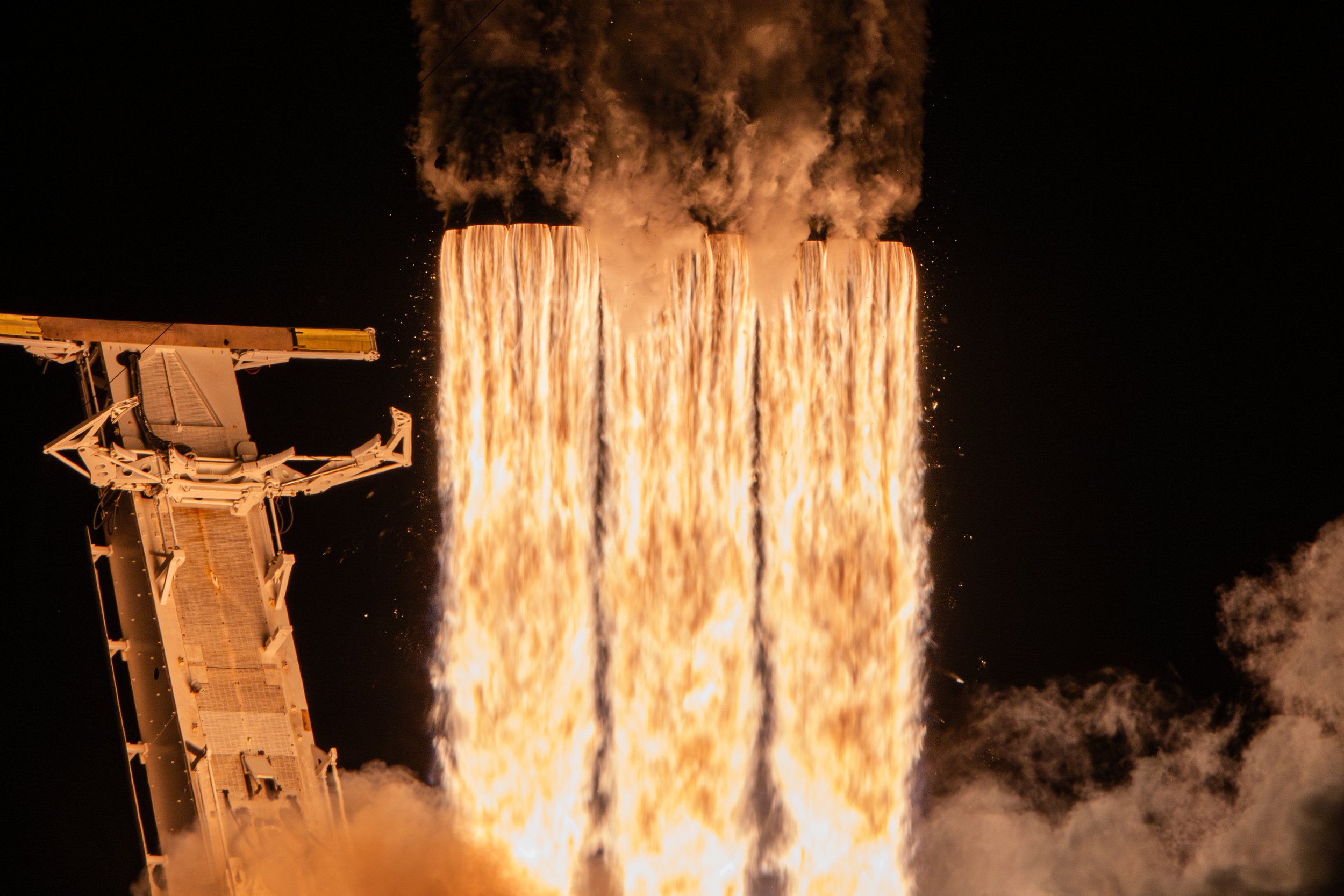SpaceX_ ViaSat Engine Horizontal SQ.jpg