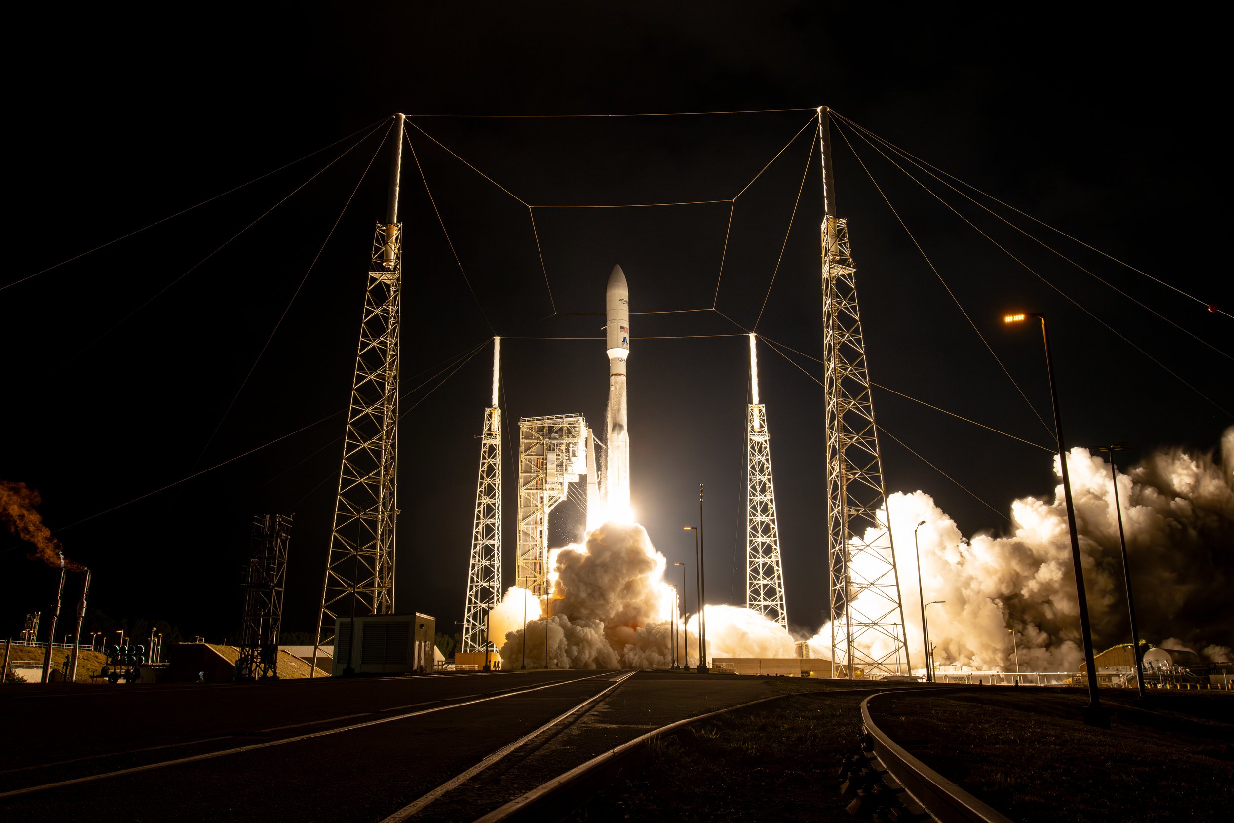 LEO-4 Remote Tracker.jpg