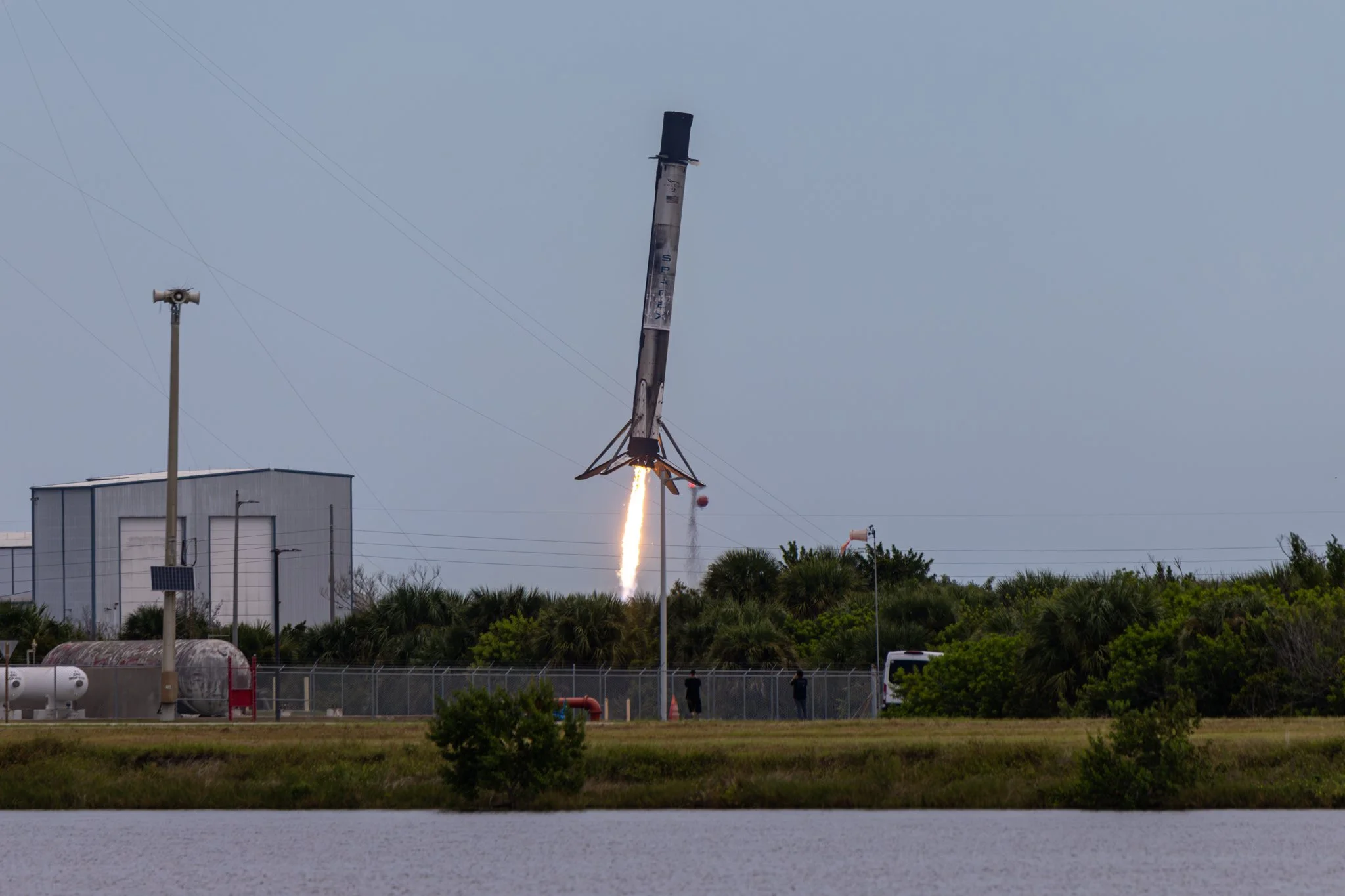 Booster Landing People for Scale Horizontal