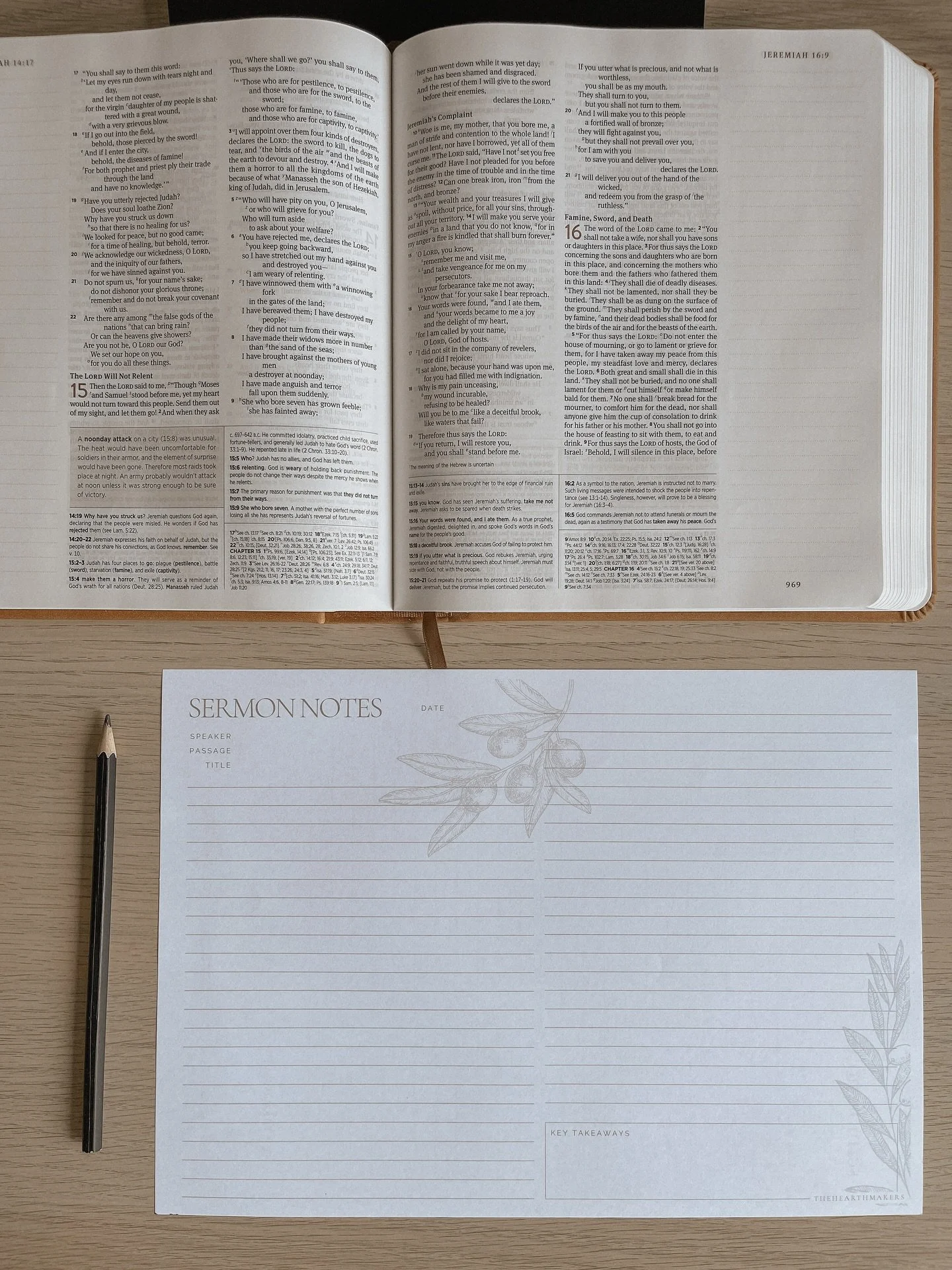 Next up in the tiny shop launch is a digital product 🌱

Introducing the Sermon Notes page, a download you can use in your tablet, or if you&rsquo;re like me and prefer life a little more analog sometimes, you can print it out and write by hand.

I m