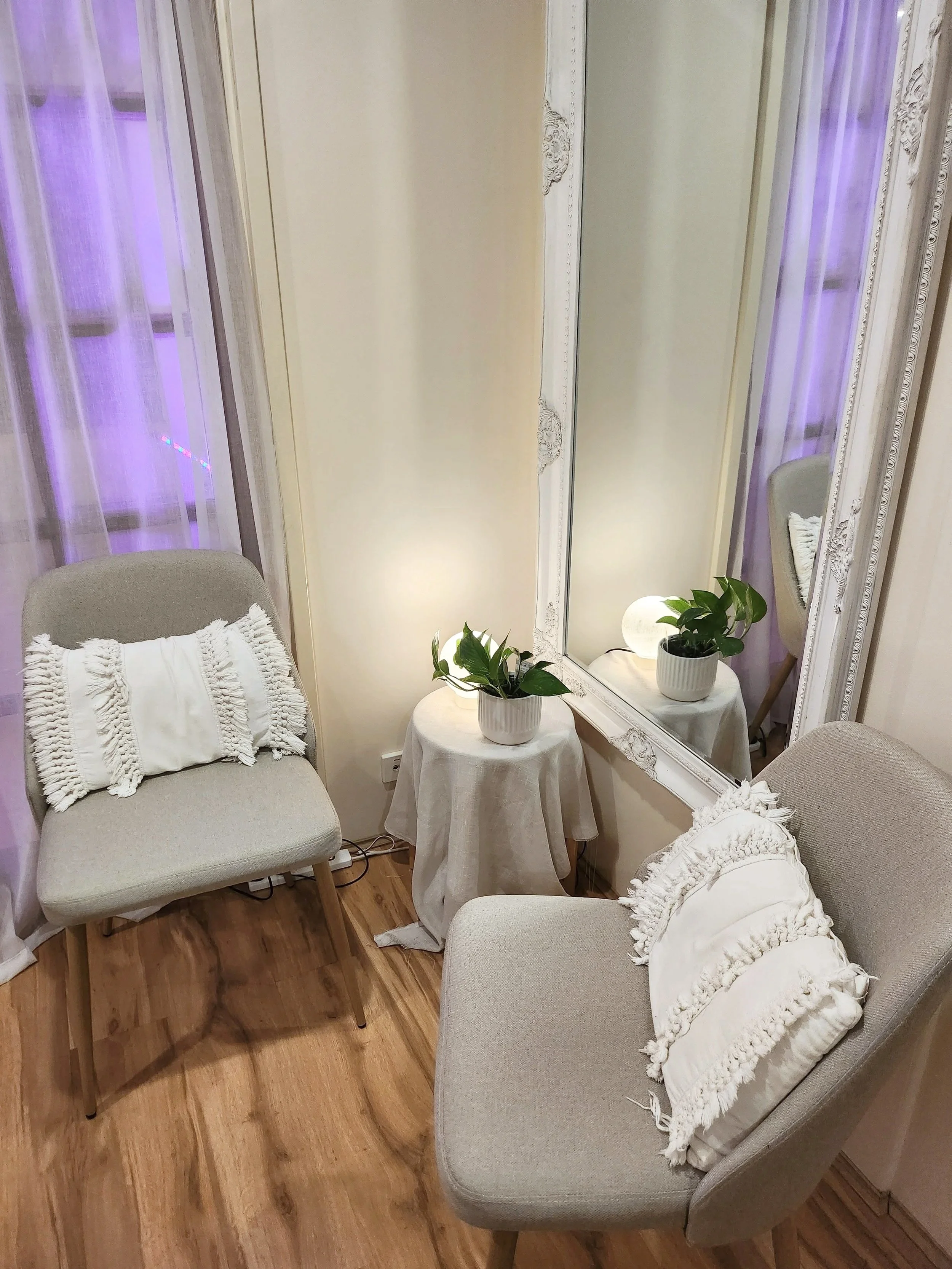 Mindful mind counselling room.
