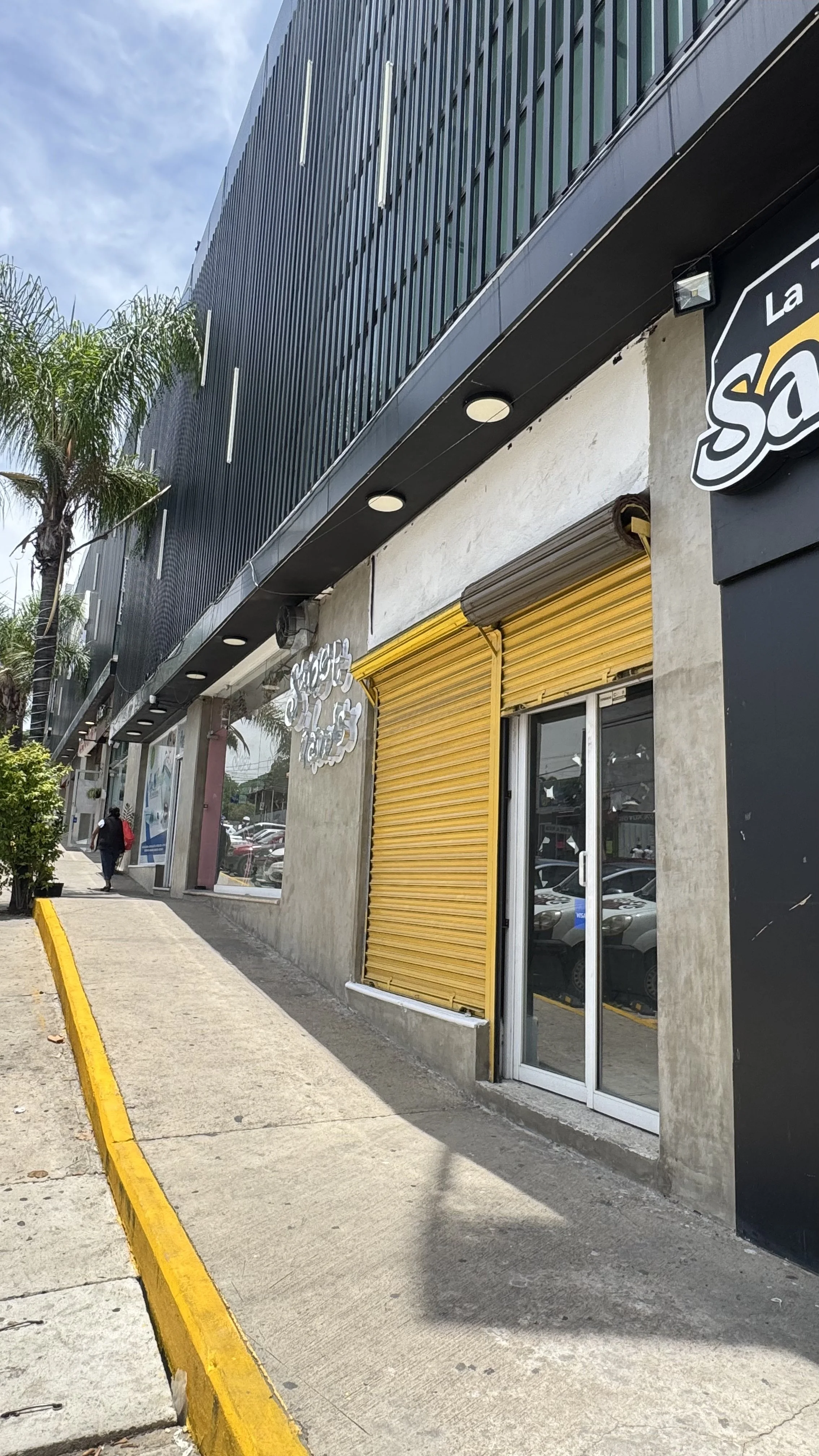 Plaza CEGA Sport Mall