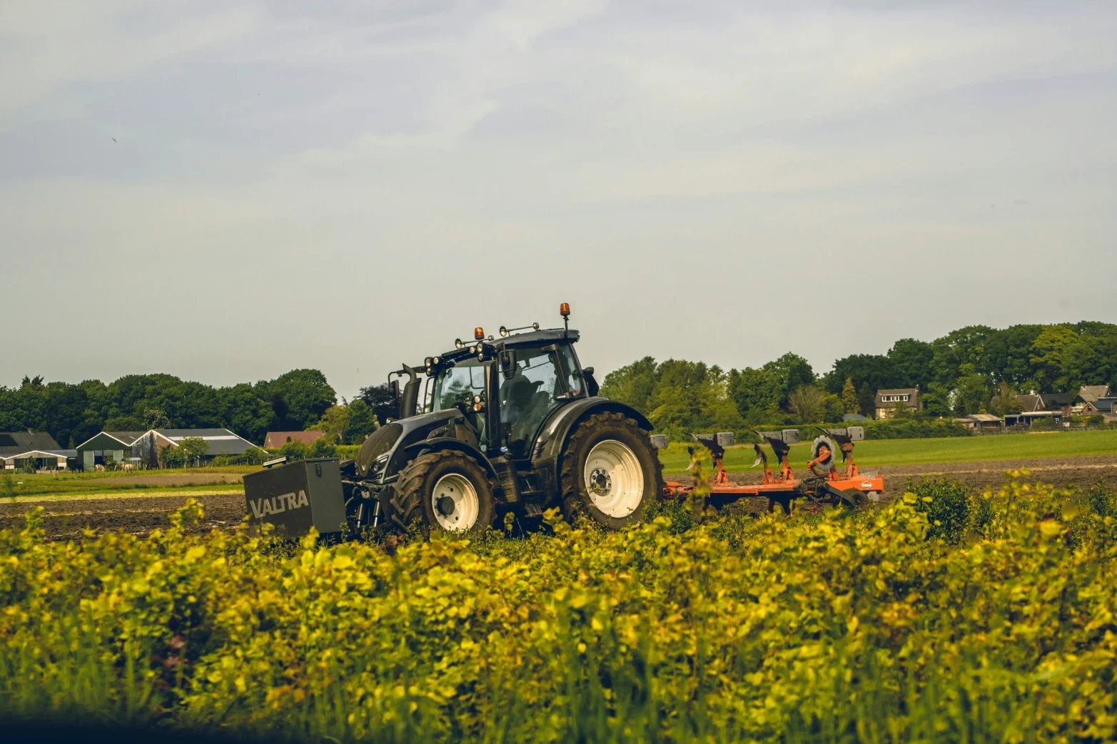 Rotary Cutters for Cleaner Farm Edges, Gardens, and Rural Grounds