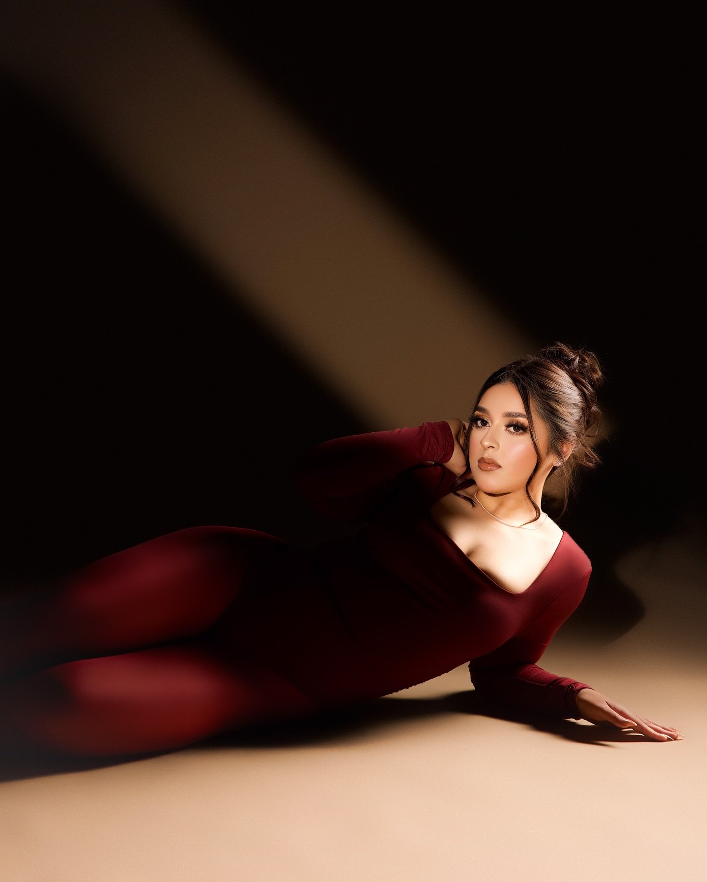 Birthday session for this STUNNING girl! πΈ
Her outfit choice and backdrop selection was such a π₯ combo ! Happy late birthday to her π«ΆπΌ
#26 #birthdaygirl #birthdayphotography #studiophotoshoot #bdayphotos #salinasphotographer #831photography #bi
