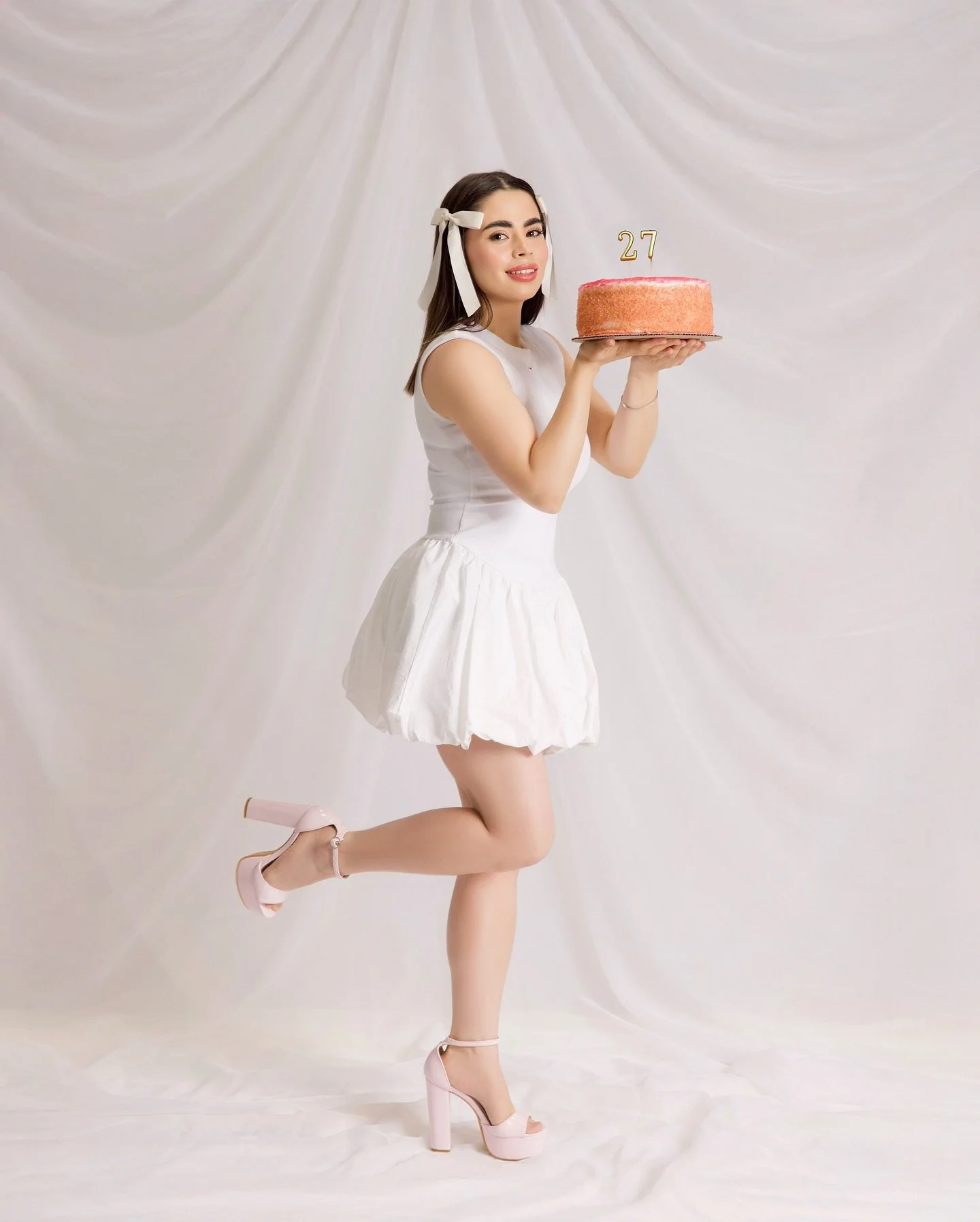 27 π€
#birthdaysession #birthdayphotographer #birthdayphotos #photosession #studiophptography #salinasphotographer #831photography #salinas #happybirthday #bdaypics #booknow
