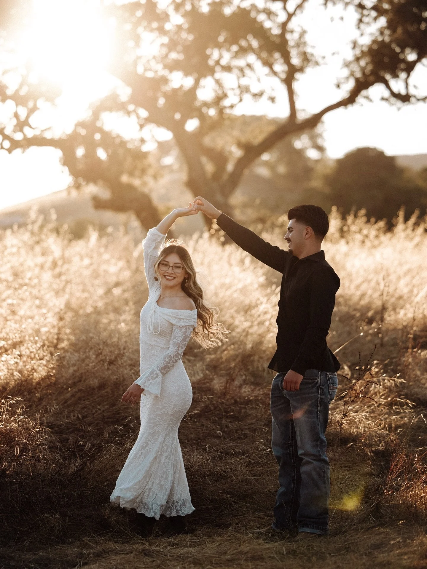 Anniversary session for this lovely couple π€
#anniversary #outdoorsession #couplesession #outdoorphotographer #outdoorphotoshoot #salinasphotographer #831photography #salinas #watsonville #photographer #familyphotography #booknow