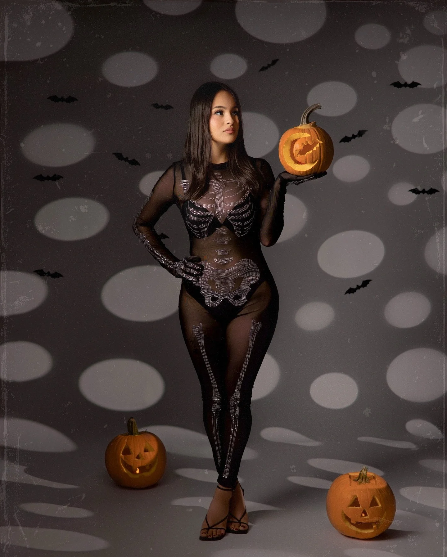 Halloween theme birthday session 🎃

Something different , something fun 👻

#birthdaysession #birthdayphotos #halloweenpics #photosession #studiophotographer #salinasphotography #831photographer #wastonville #studiophotoshoot #bdaypics #booknow