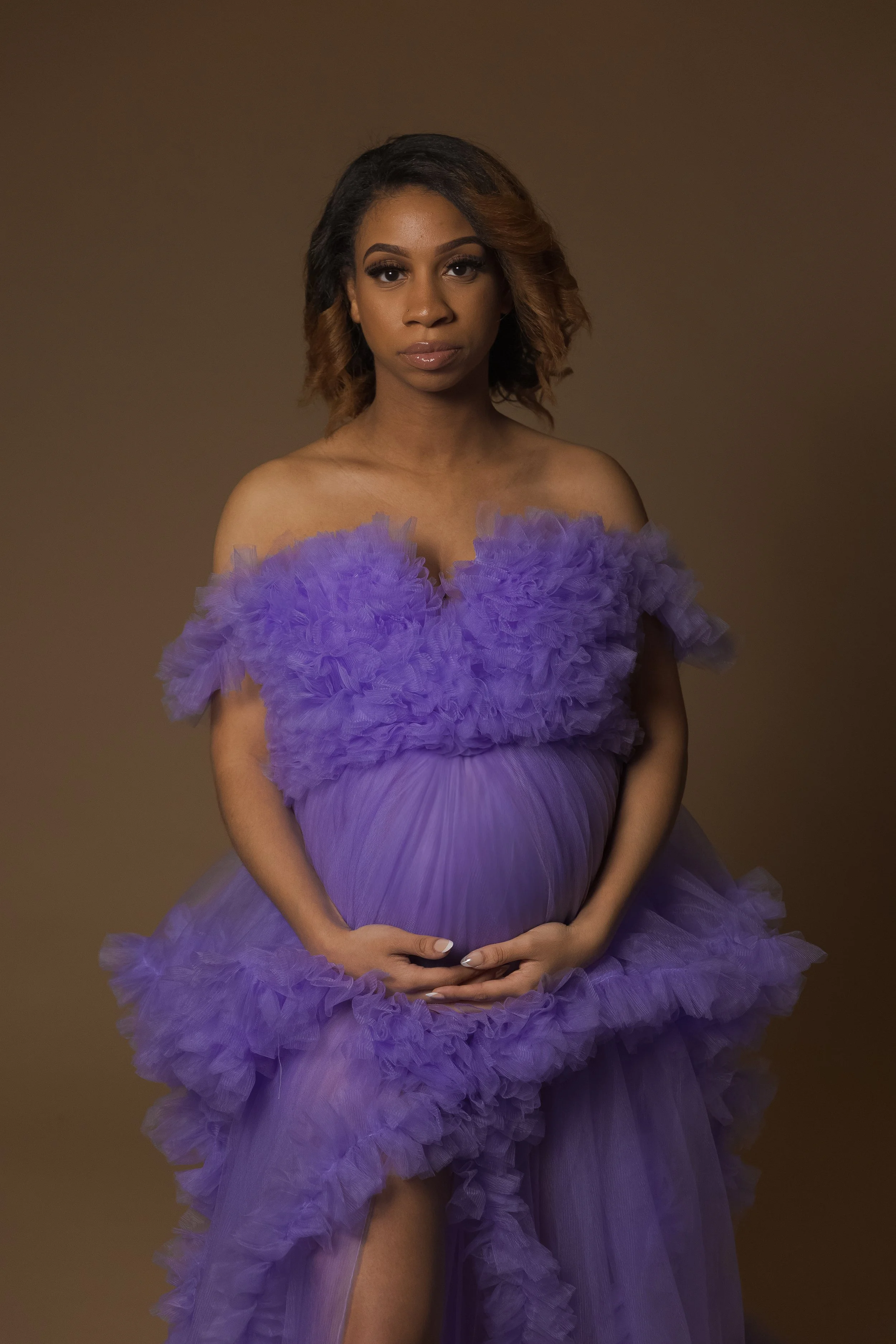 Maternity Photoshoot Studio photographer Kenny Elas  mindtomatter617.com