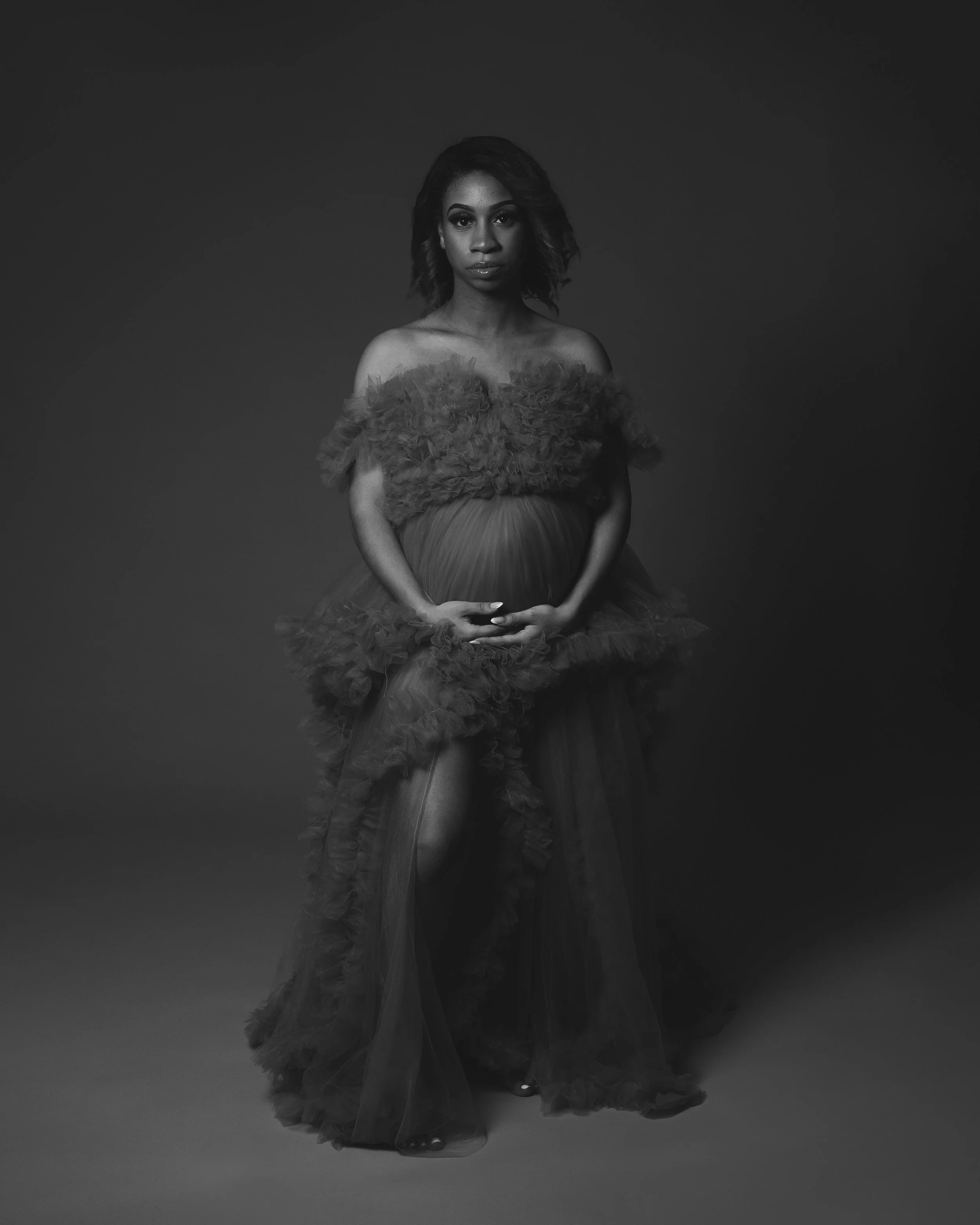 Maternity Photoshoot Studio photographer Kenny Elas  mindtomatter617.com