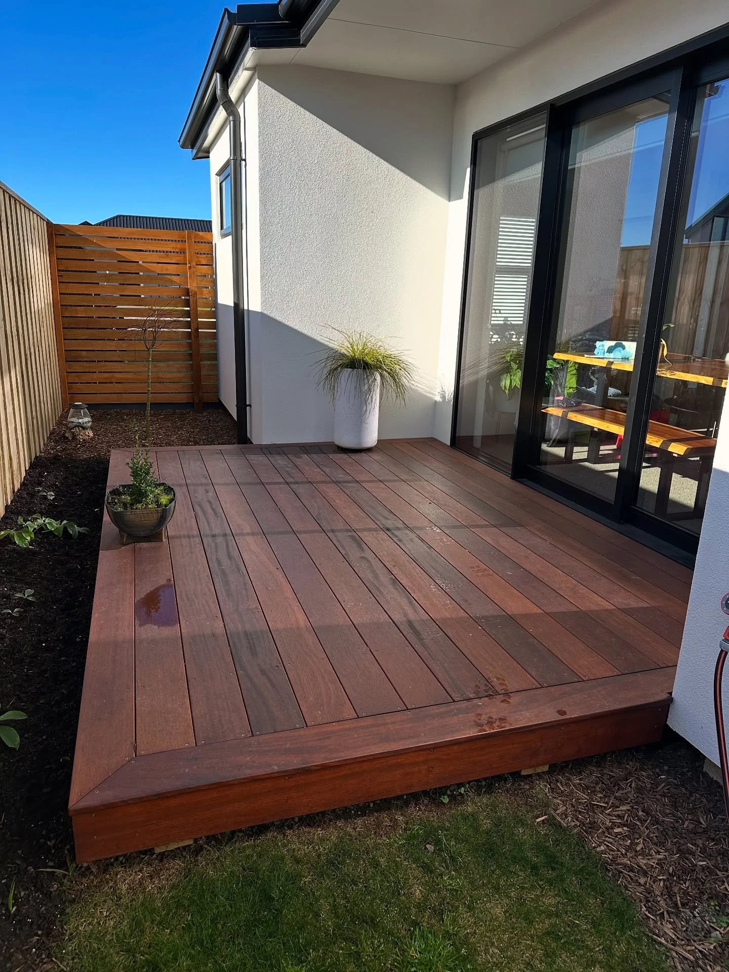 Before &amp; After of Cabolts Aqua Deck on these Kwila Decks we built