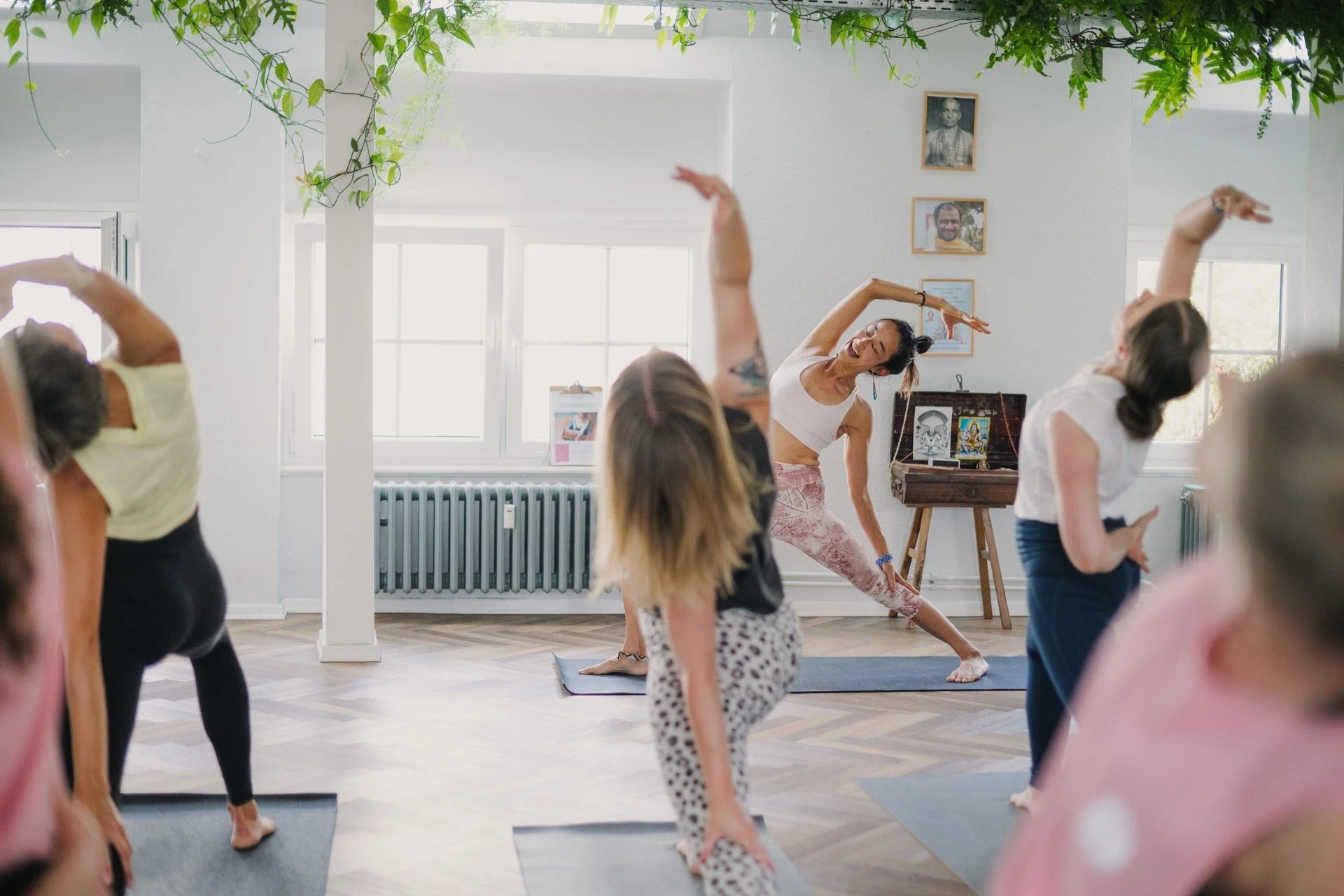 Weaving the Flow: Advanced Vinyasa Flow Sequencing Training