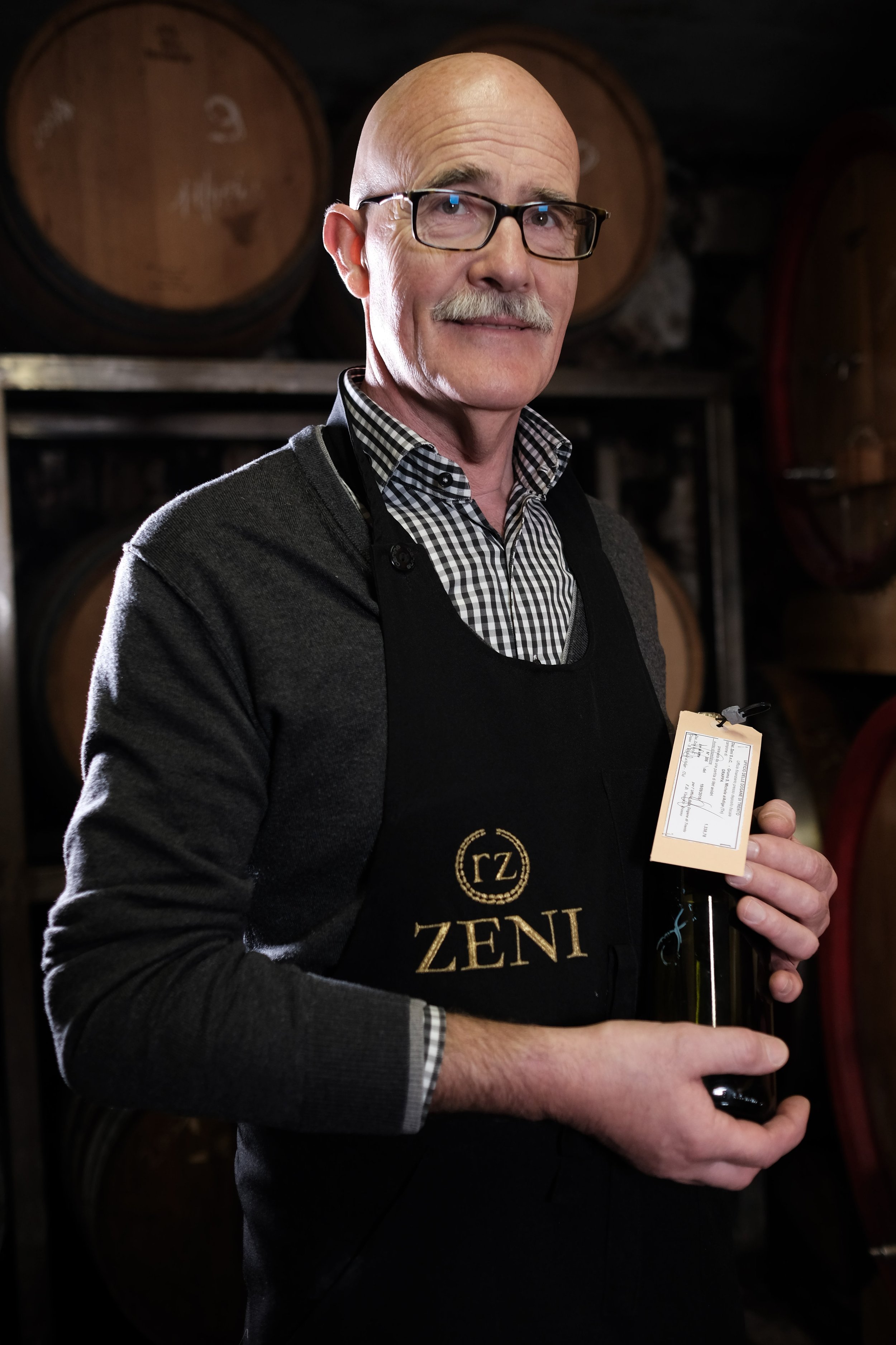 ZENI ROBERTO 2 IN DISTILLERIA (1).jpg