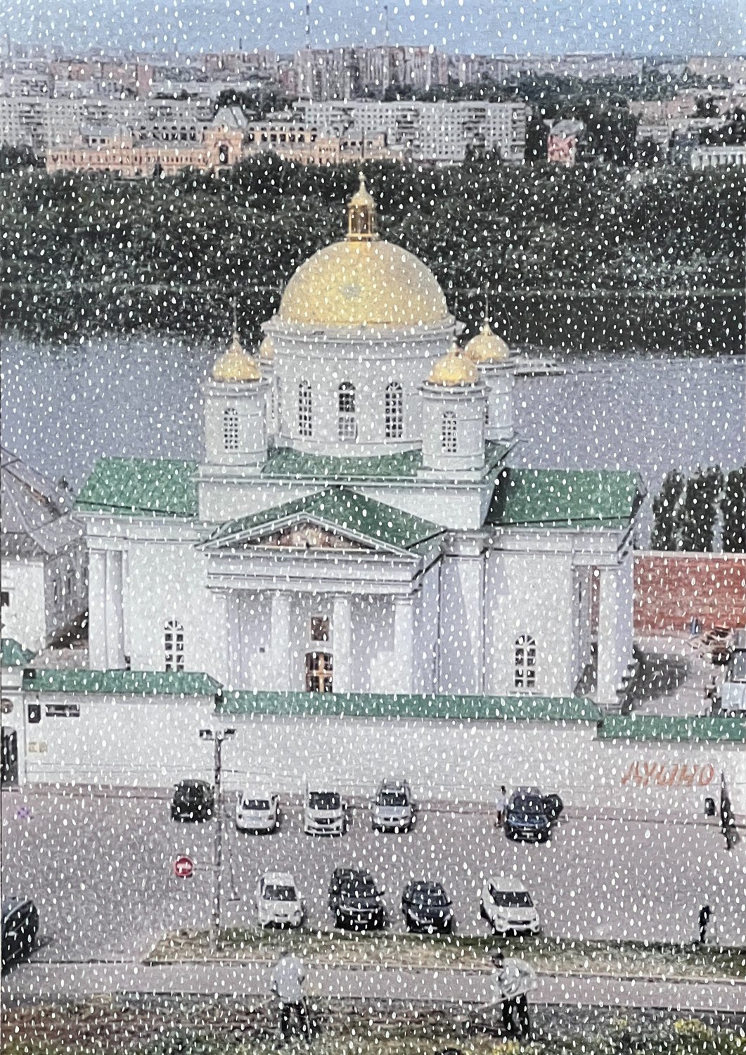 D009, Église et ouvriers, 2023, techniques mixtes sur papier (C-print, acrylique, spray et crayon), 42 × 30 cm