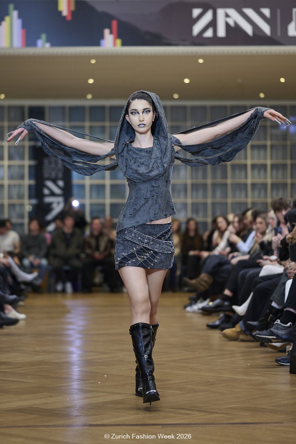 zfw26-tag4-night_web 076.jpg