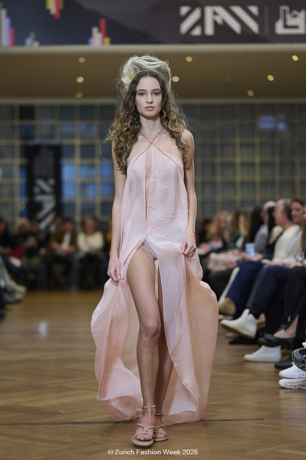 zfw26-tag4-night_web 031.jpg