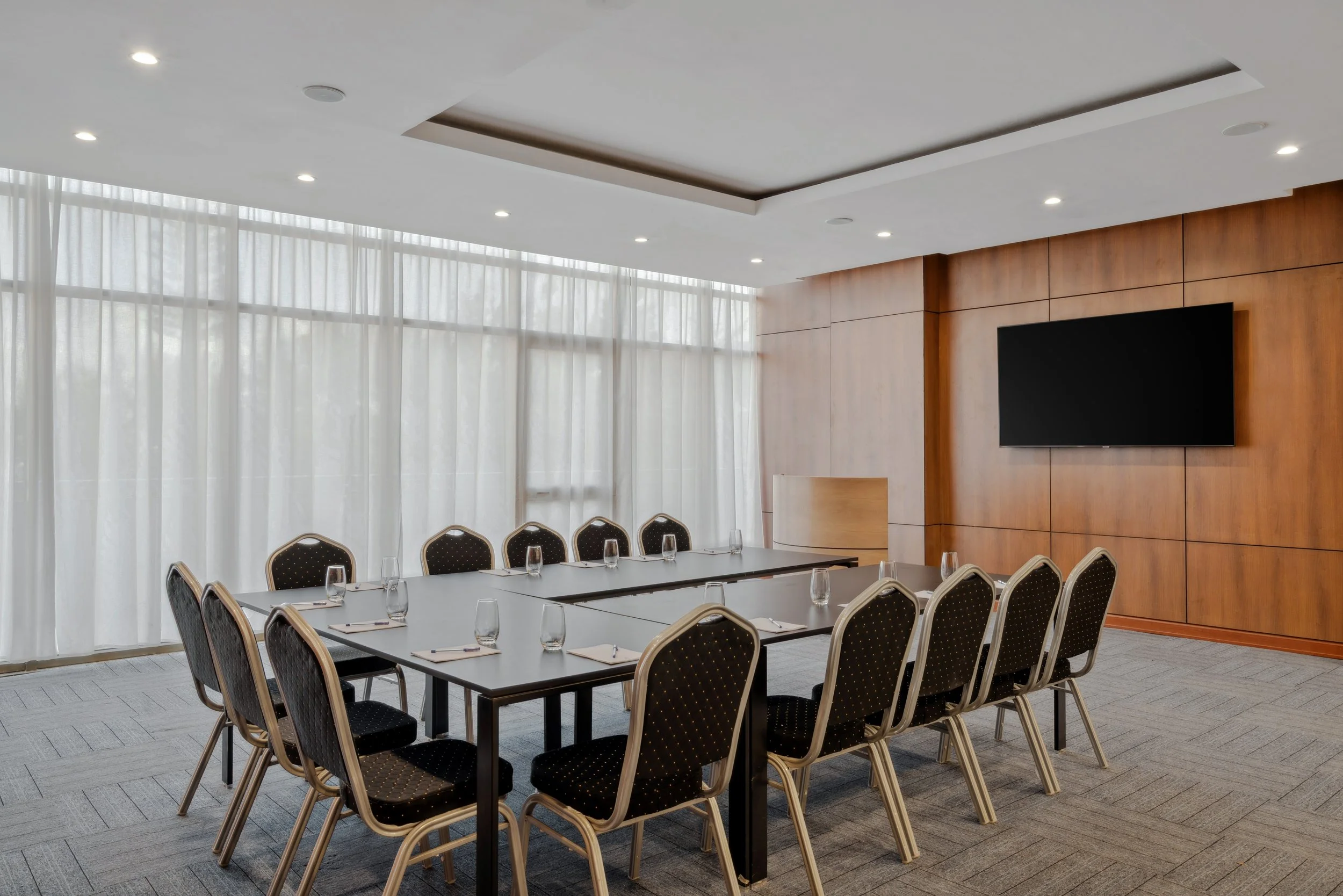 Hotel photography of hilton addis ababa airport in africa by miguel gomes professional hotel and hospitality photographer. photography featuring architecture and interior design of a meeting room from the interior.