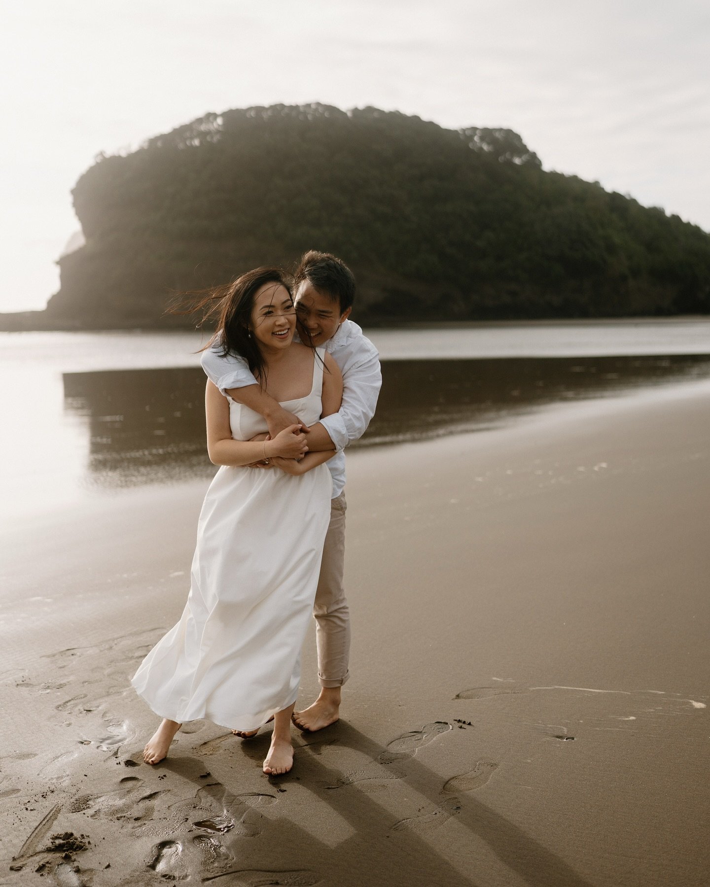 Nothing but magic with Wendy and Antony chasing that beach sunset 🌻

.
.
.
.
.
#destinationweddingphotographer #couplefun #couplegoals #coupleportrait #couplelove #perfectpair #dirtybootsandmessyhair #somewheremagazine #reallovestory #togetherwithme