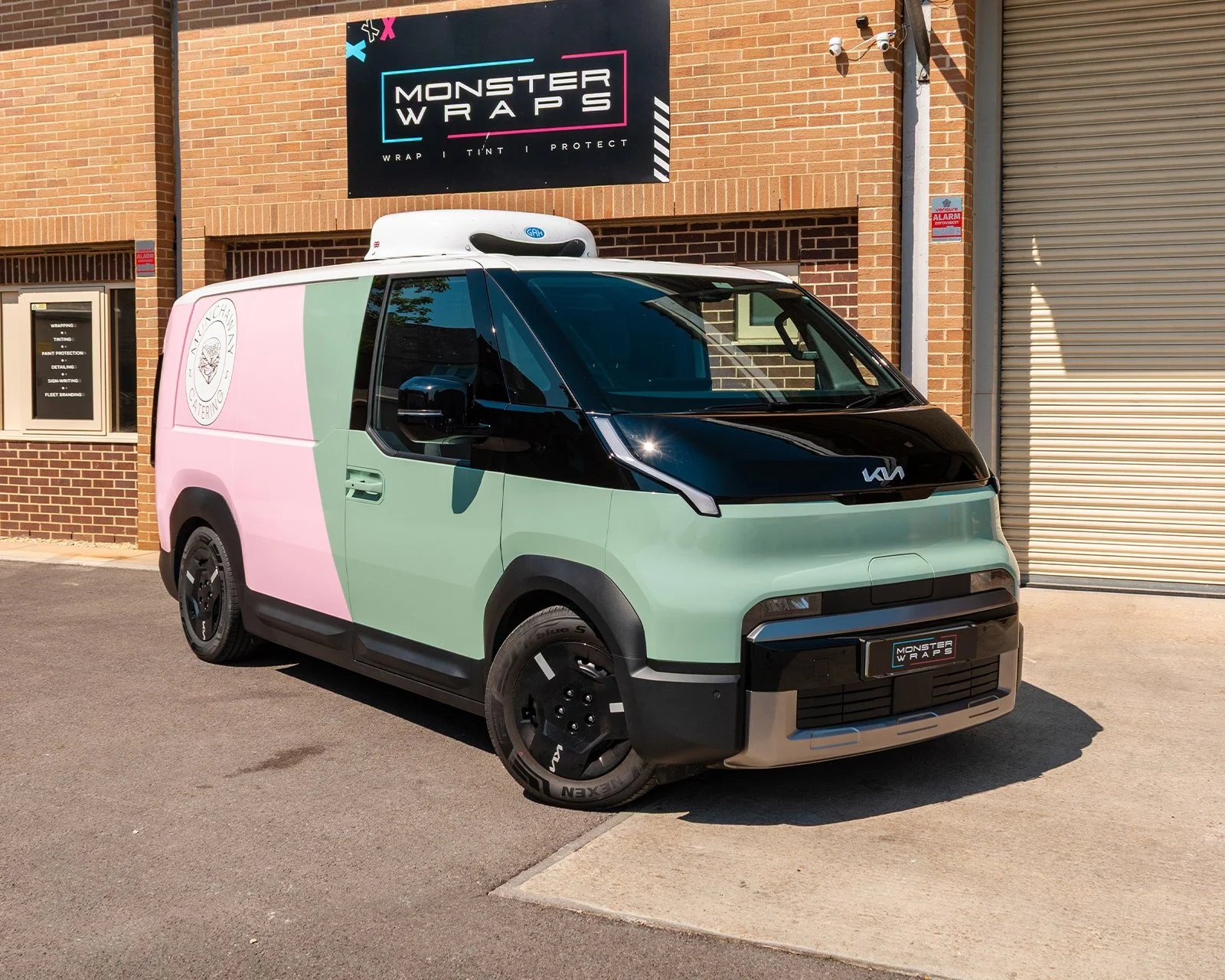 Munchtime Catering - Kia PV5 [cover].jpg