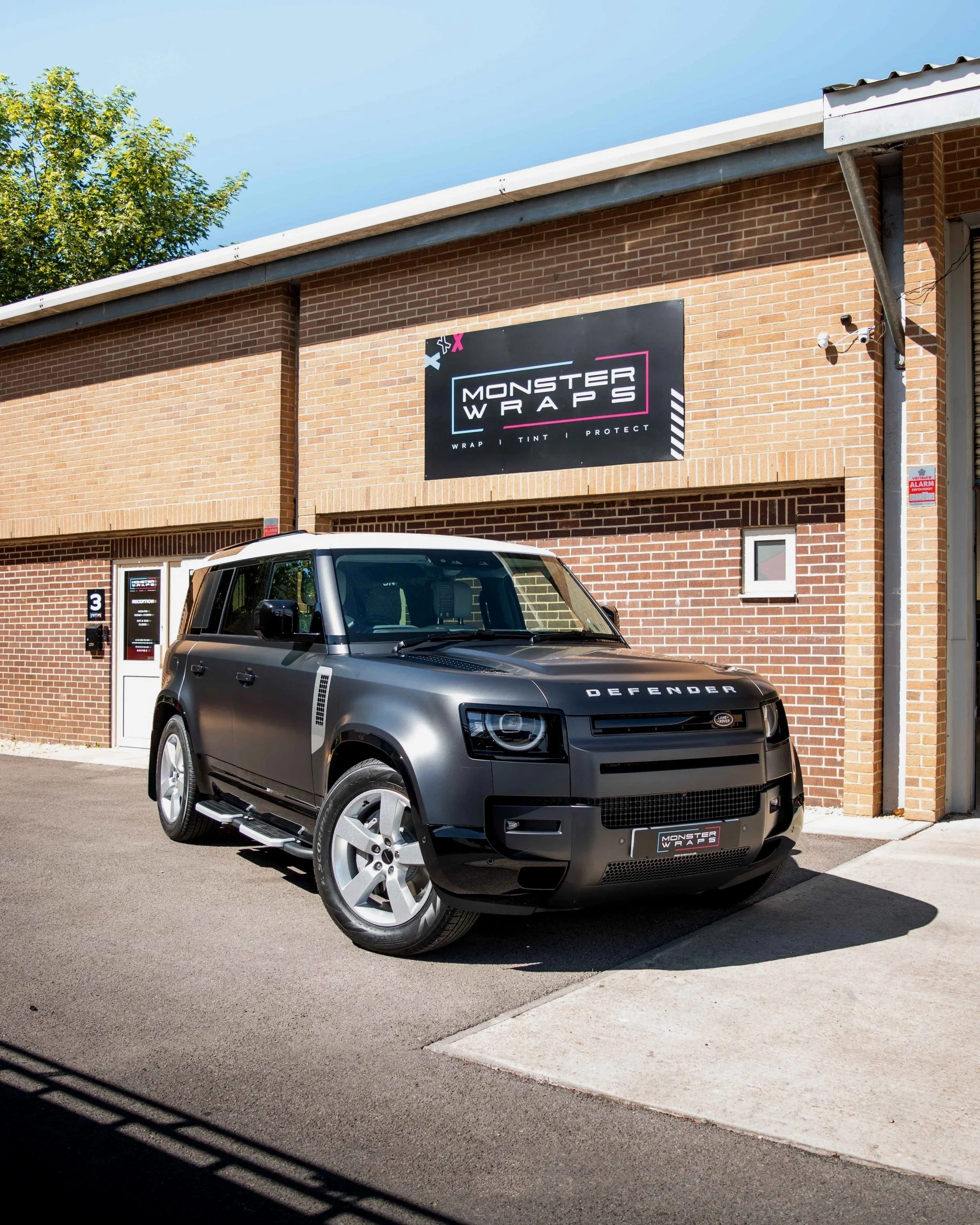 Land Rover 90 110 130 full satin PPF converison