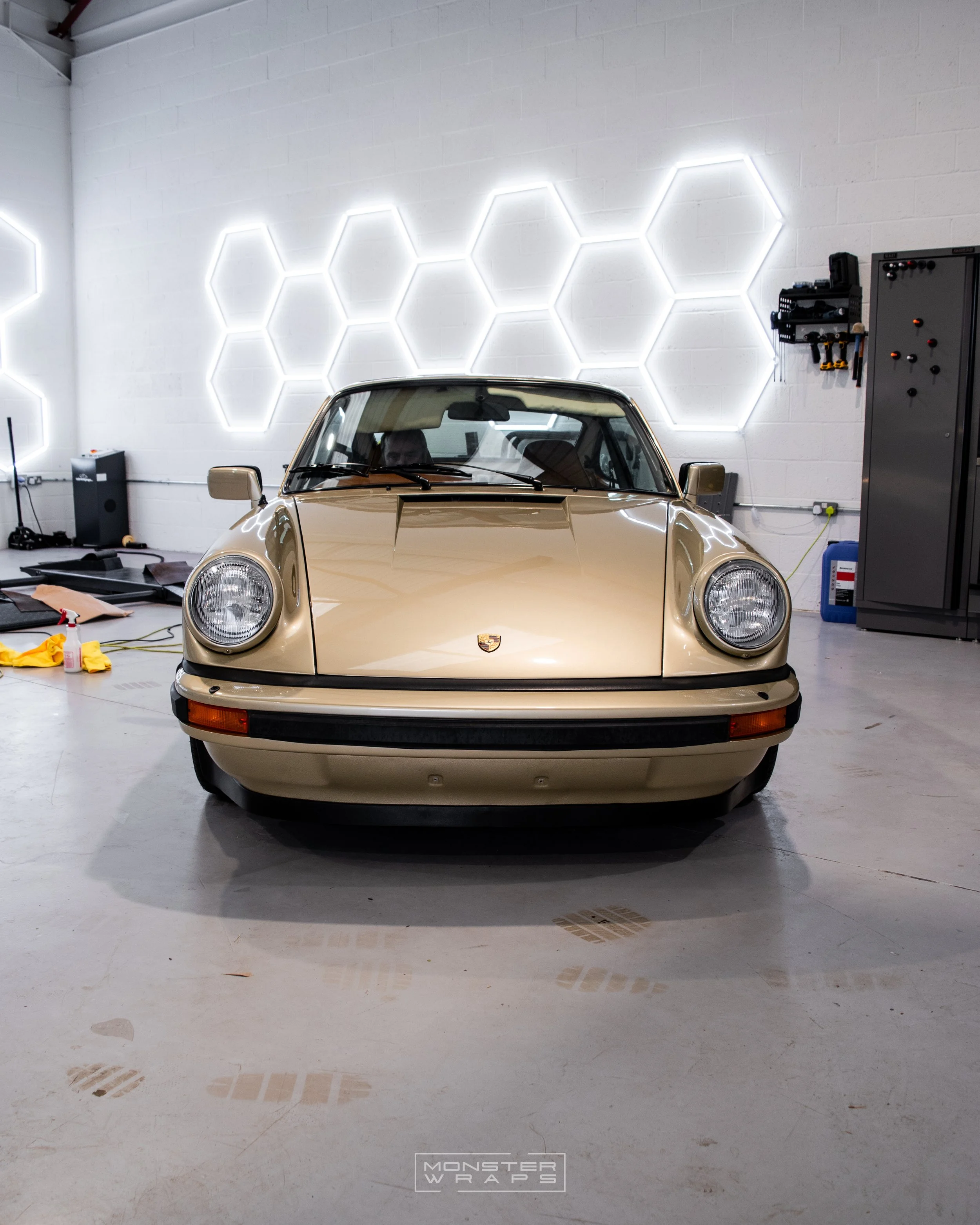 Porsche Carrera 1967 full-body gloss paint protection film