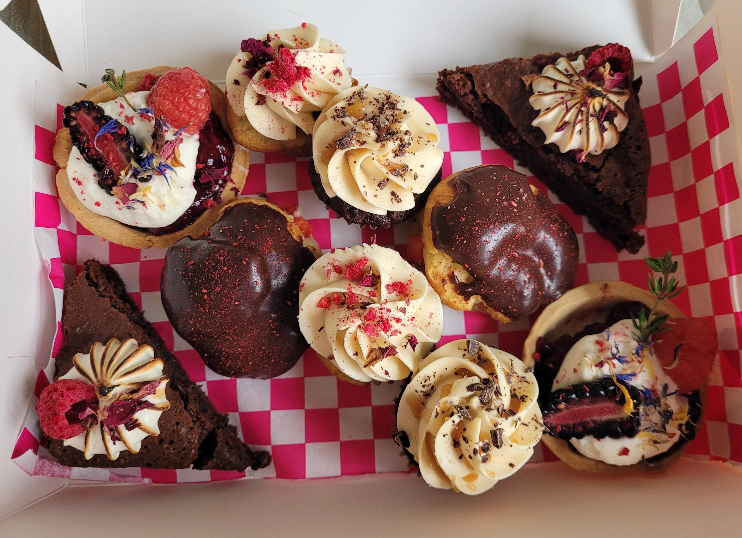 Valentine's Pastry Box