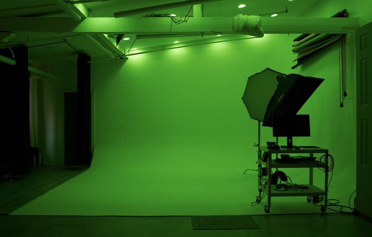 Photography Studio Hero 2