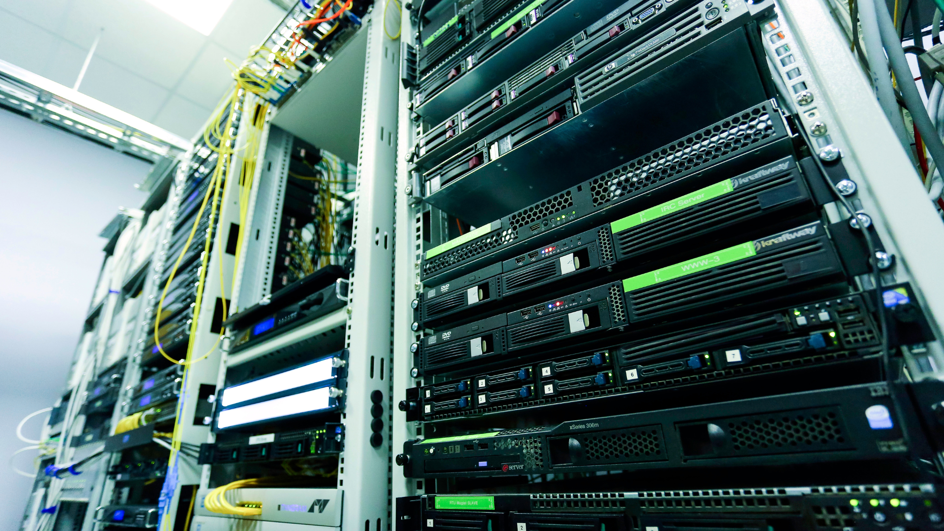 Insulate for Data Continuity in Edge Network Rooms