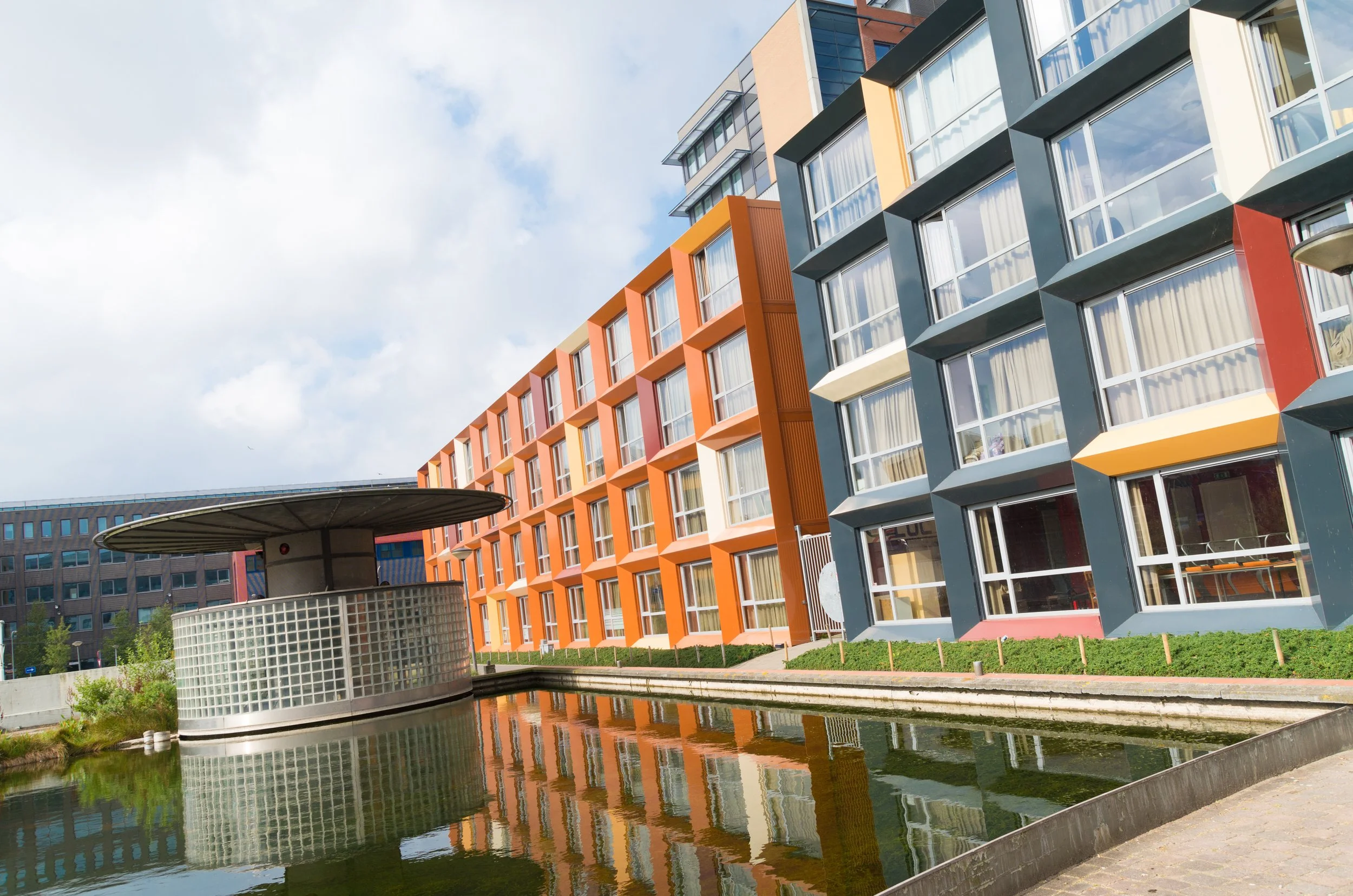Are There Scalable Energy Management Solutions for Large Student Housing Complexes?