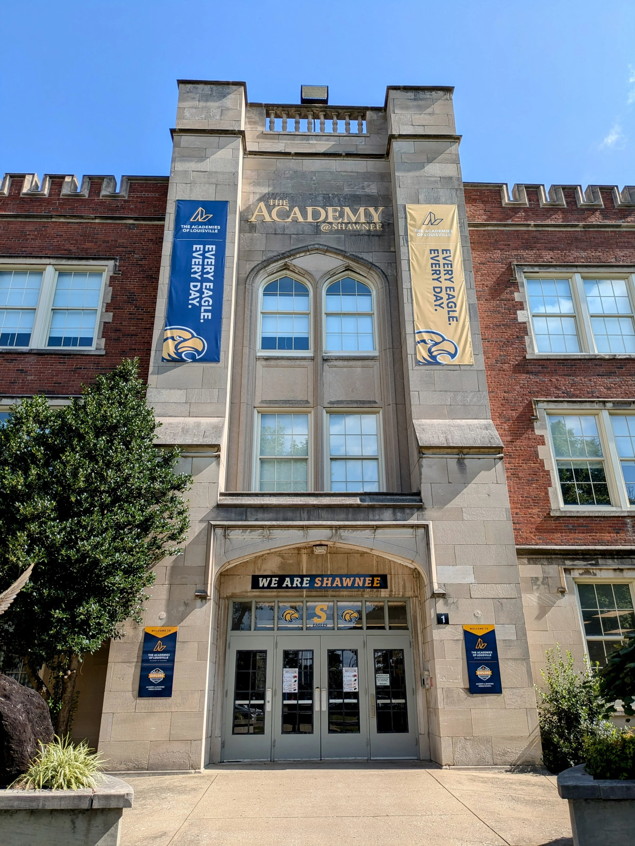 What worked and what didn't with a cellphone ban at a Kentucky school [NPR]