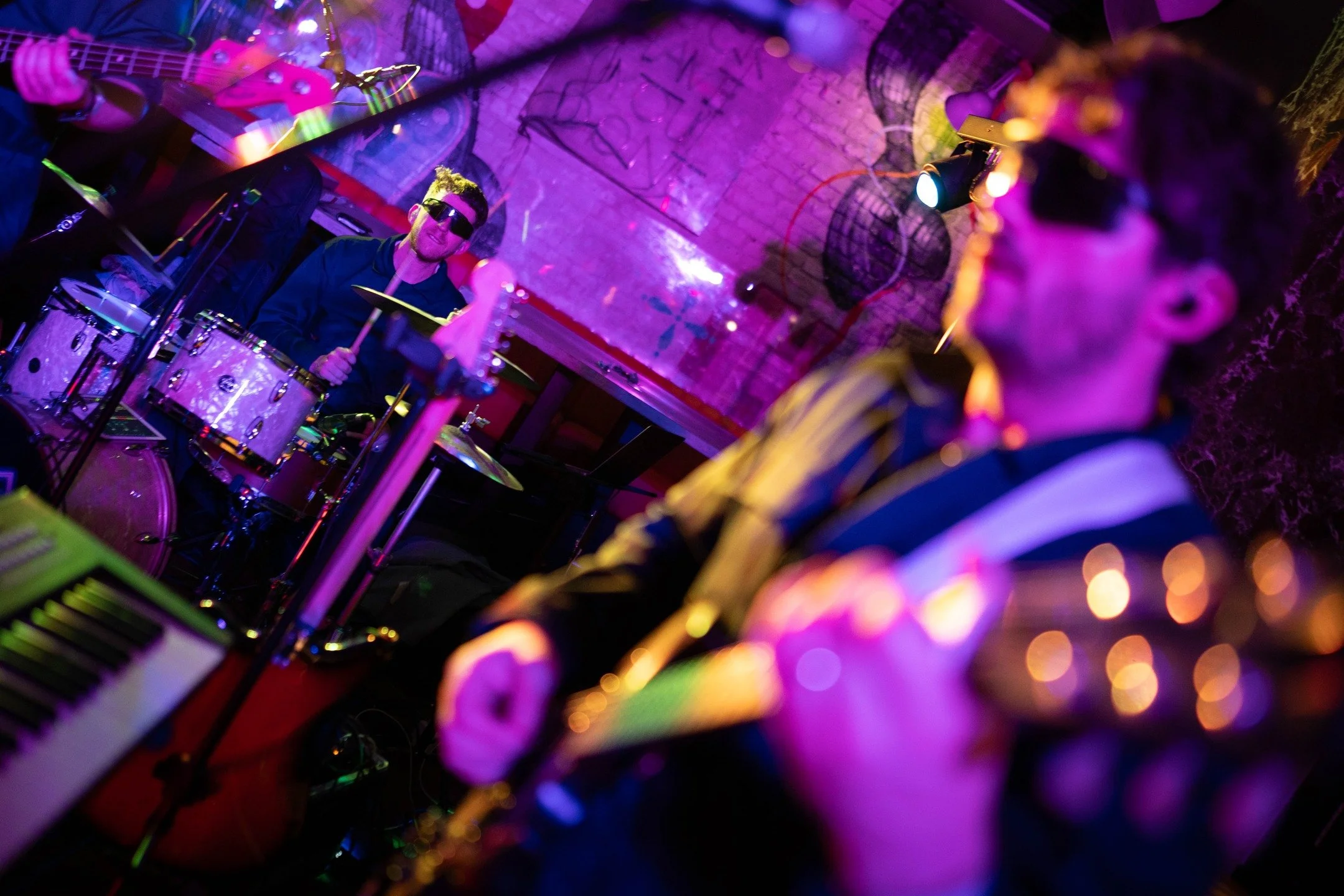 Some snaps of the your bandaoke backing band in action!

#bandaoke #livebandkaraoke #karaoke #livemusic #liveband #bandeoke #manchesterbandaoke #weddingbandaoke #eventband #liveentertainment #manchester #cheshire #pop #rock #manchesterweddings #lyric