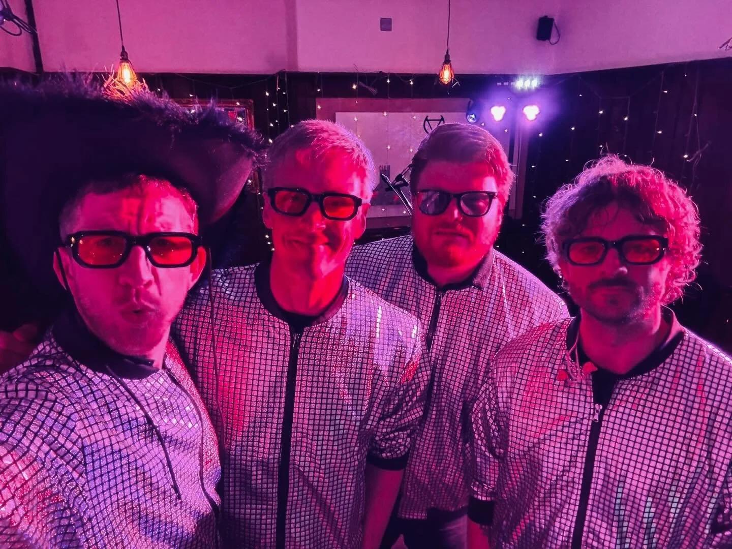 Live band karaoke never looked so glam! 
#bandaoke #livekaraoke #liveband #karaoke