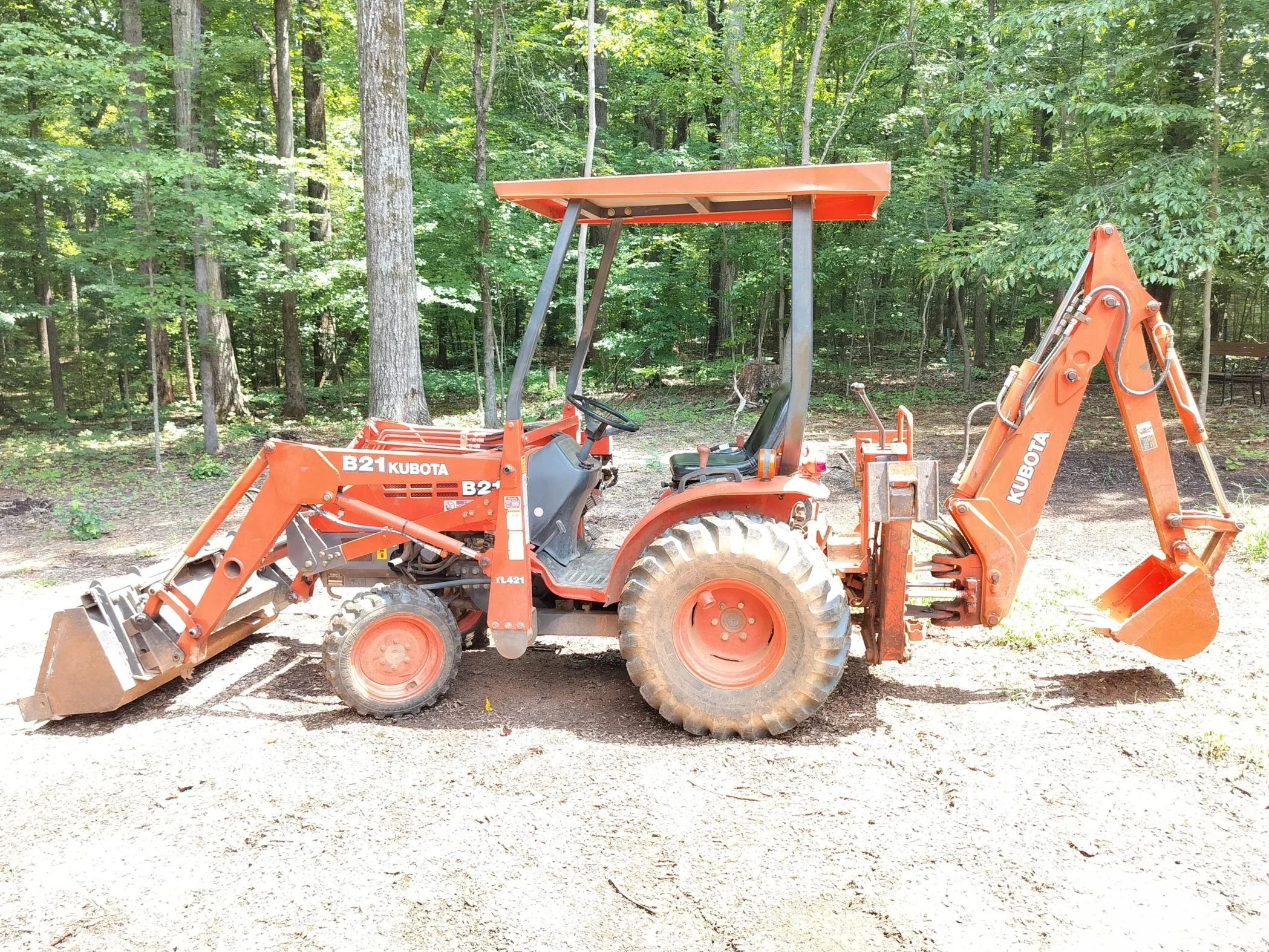 Kubota B21 backhoe