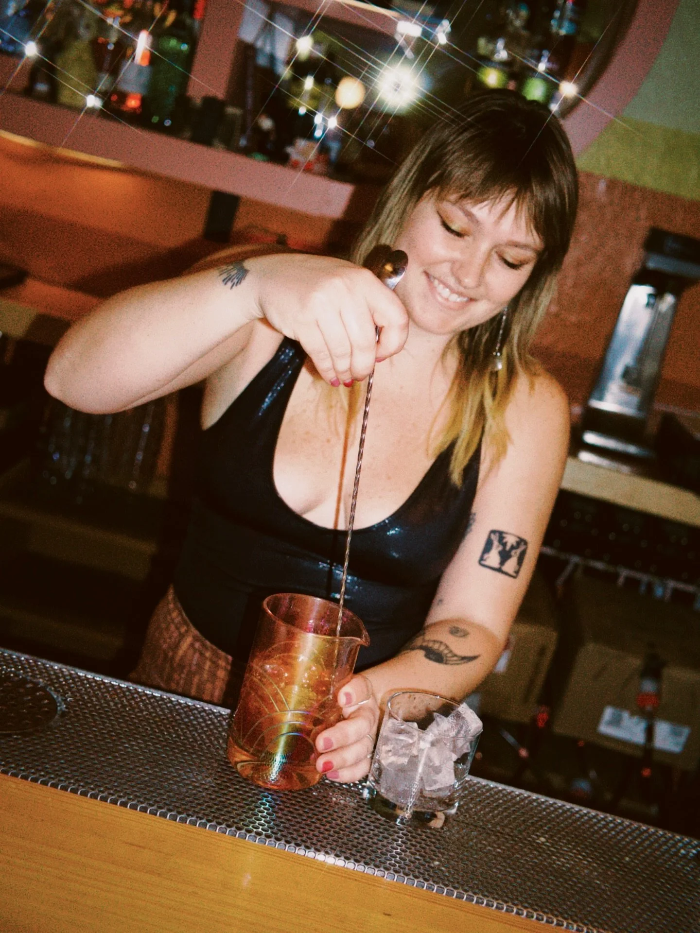 Friday night at Mean Jeen&rsquo;s 🔥
We&rsquo;re rolling into the weekend &mdash; cold drinks flowing, good energy waiting, and the perfect spot to kick things off.
Bring the crew and let your friends know where you&rsquo;re posted tonight 👋🍻

#Cha