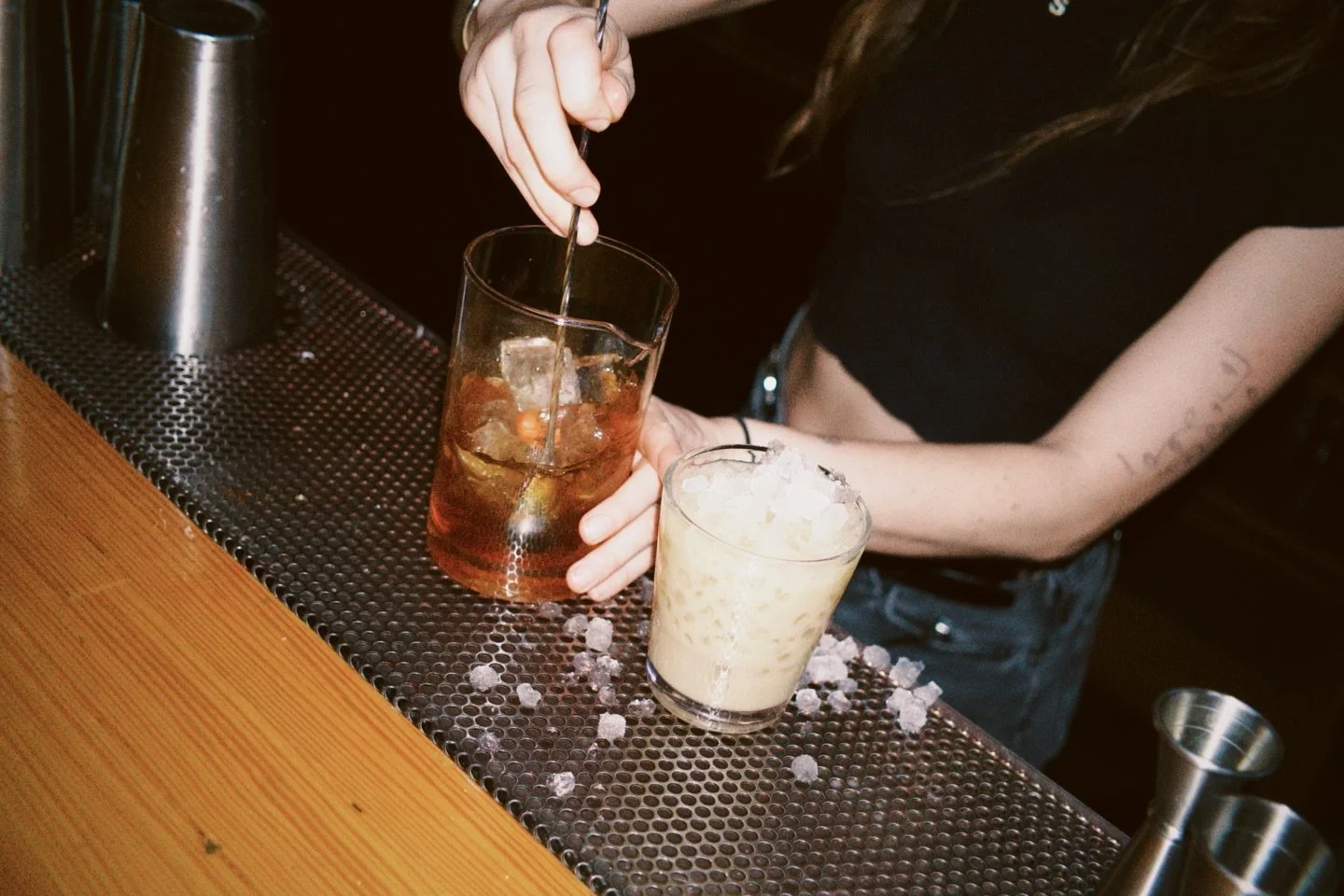 Thursday&rsquo;s the calm before the weekend 🍸
Skip the cooking, grab a seat, and let Mean Jeen&rsquo;s take it from here. Good drinks, good food, and nowhere else you need to be.

Join us tonight.
#MeanJeens #ChattanoogaBars #ChattEats