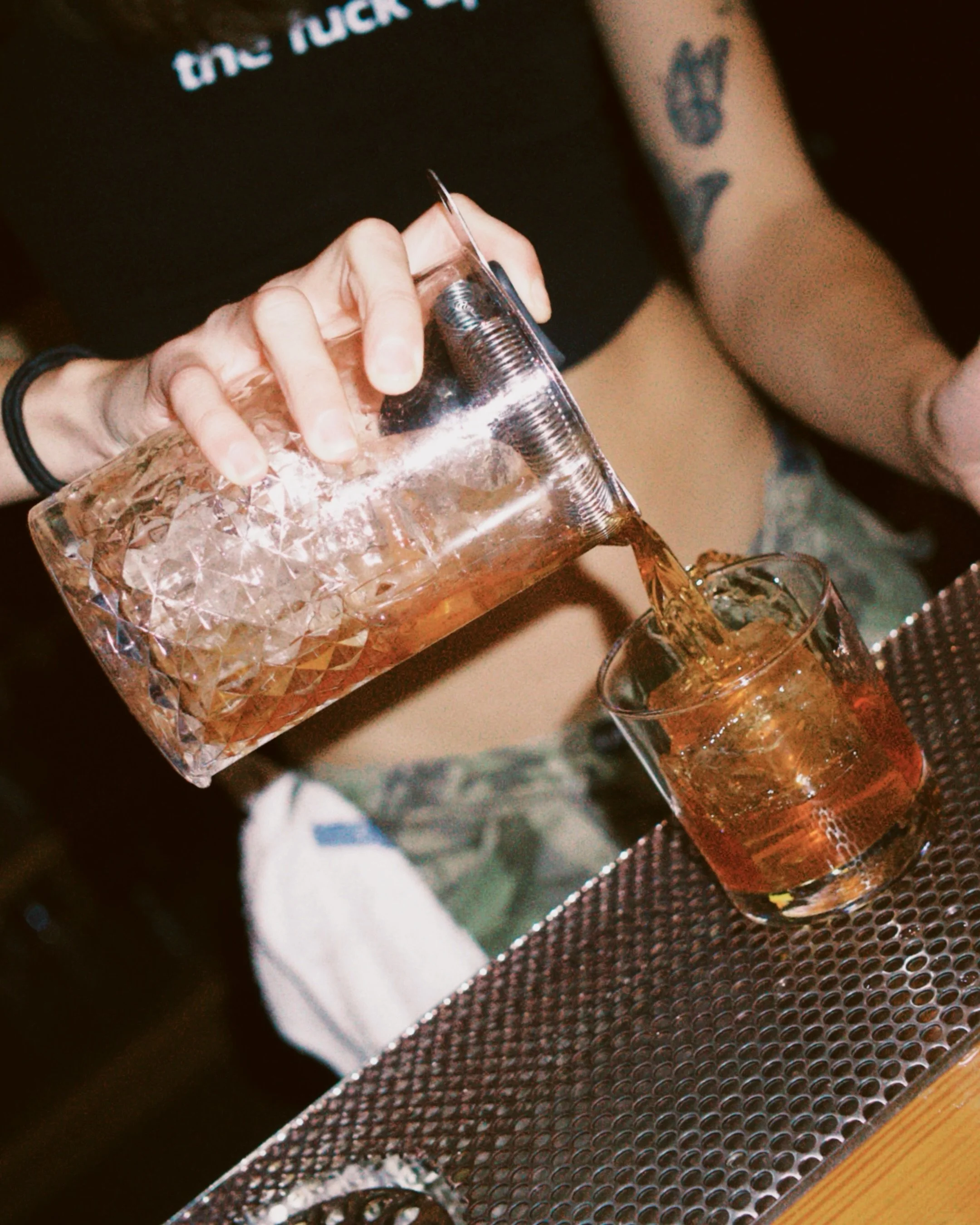 Start the week off right. Come grab a drink and hang with us tonight!

#MeanJeens #MondayVibes #ChattanoogaBars #ChattanoogaNightlife #NoogaNights