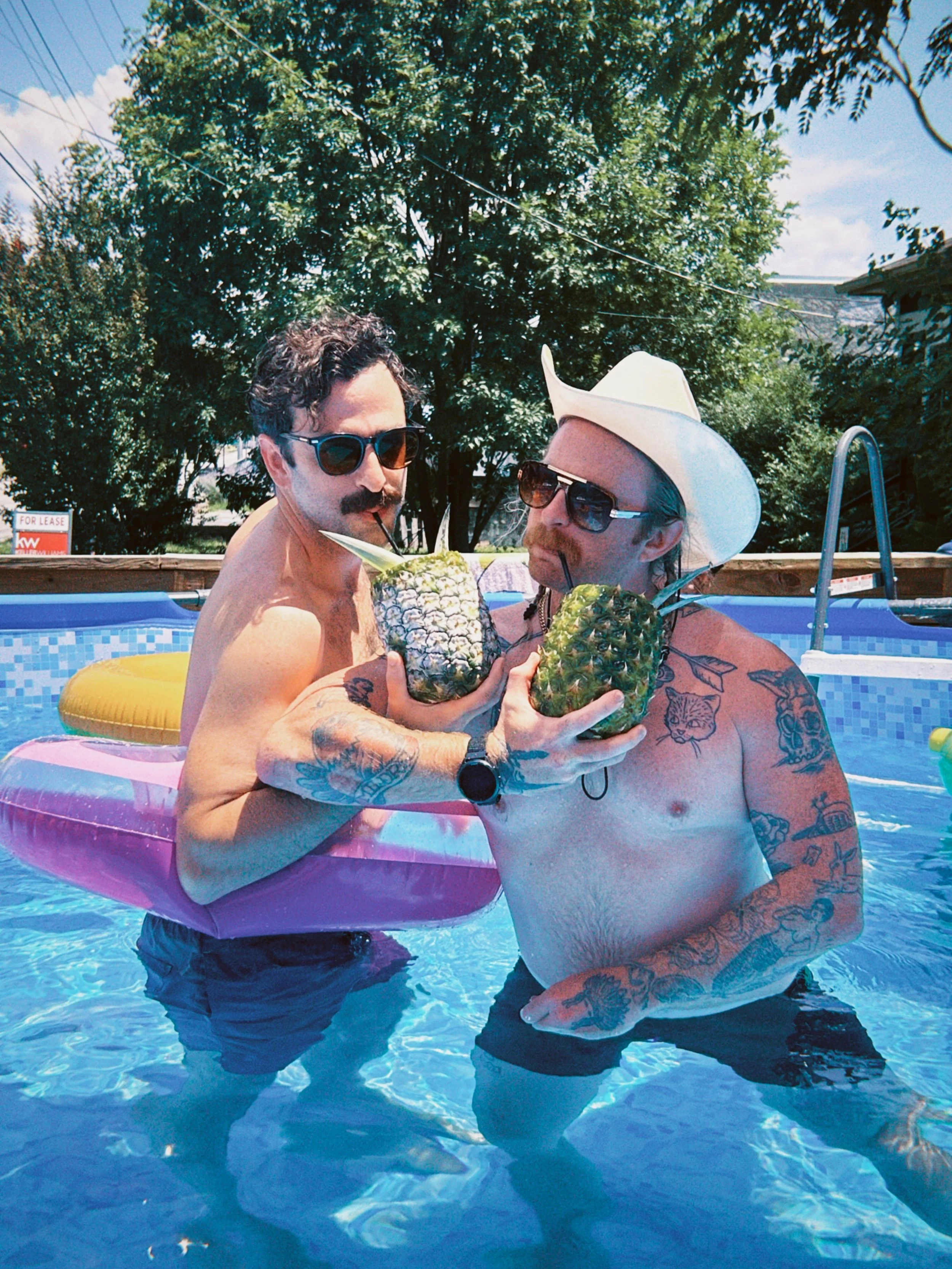 Labor Day at Mean Jeen&rsquo;s 🇺🇸🍻

We will be open 12&ndash;6 with Happy Hour all day! Grab a $10 plate for our all-you-can-eat nacho bar and cool off at the Pool Party. 🌴

Kitchen will be closed, but there&rsquo;s plenty to eat, drink, and do.

