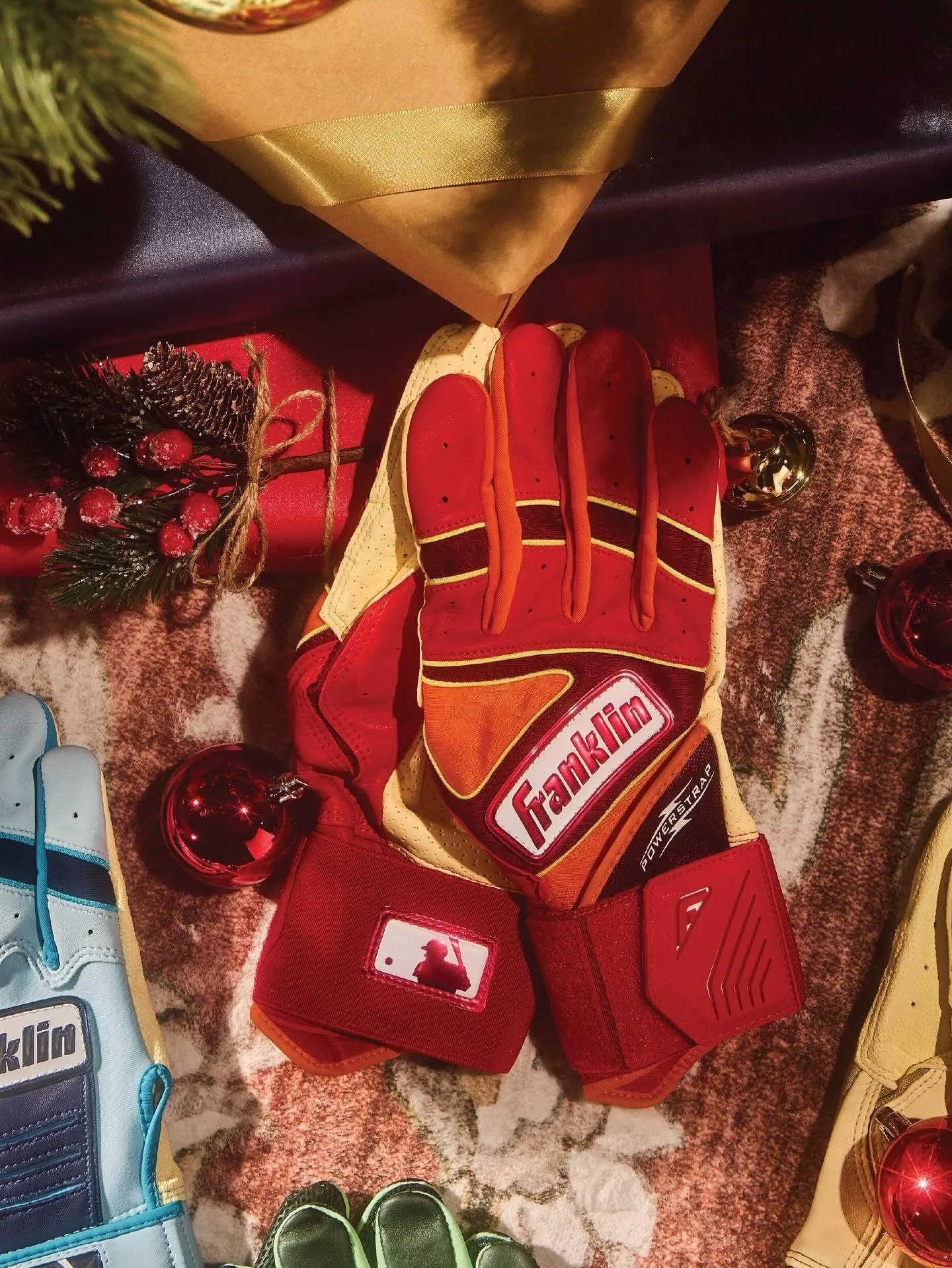 Thinking of a Christmas gift for a baseball or softball player you know ? How about a pair of these guys we designed in a stocking, or under the tree? #powerstap #franklin #batting #gloves