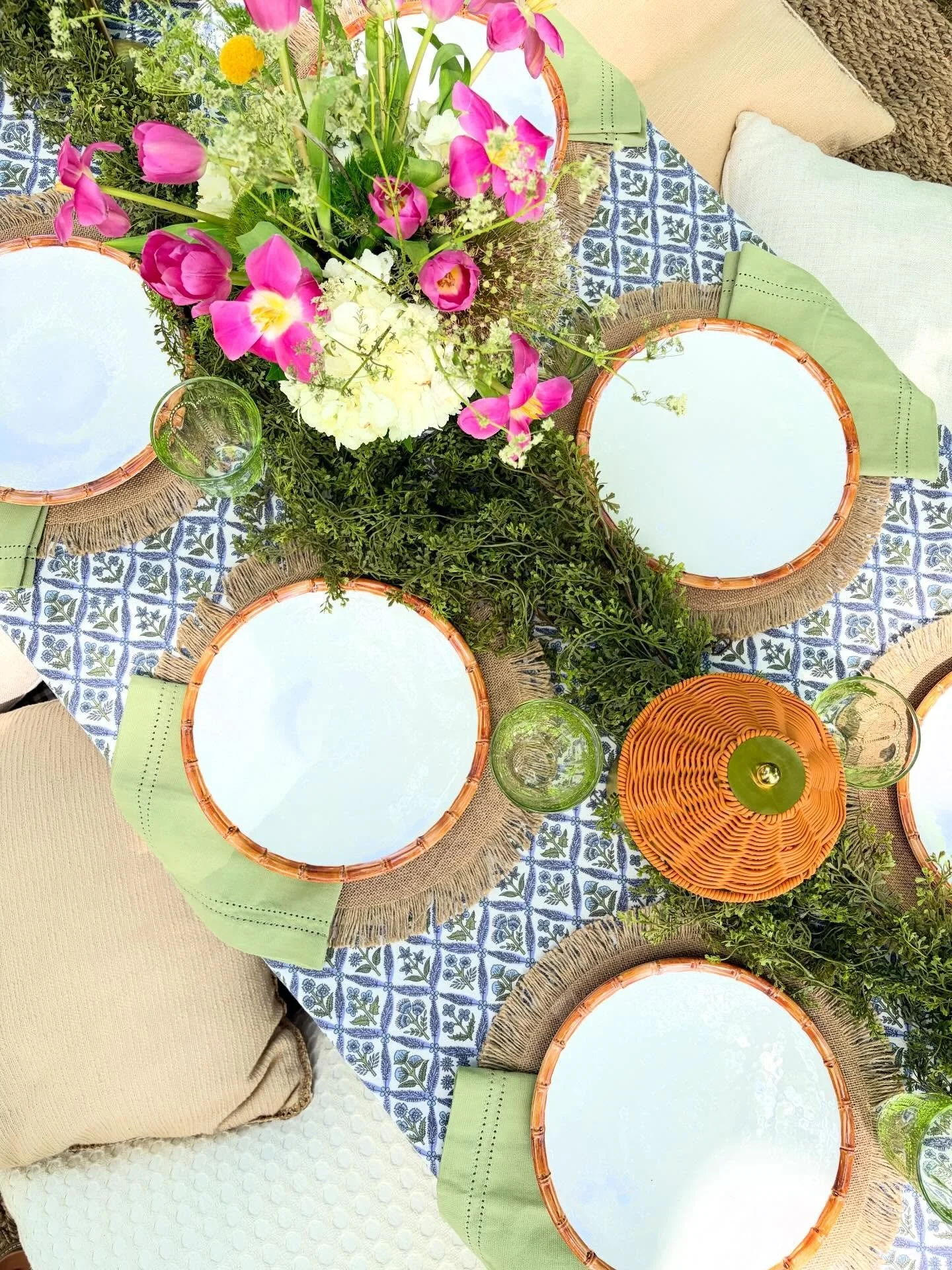 The perfect summer soir&eacute;e