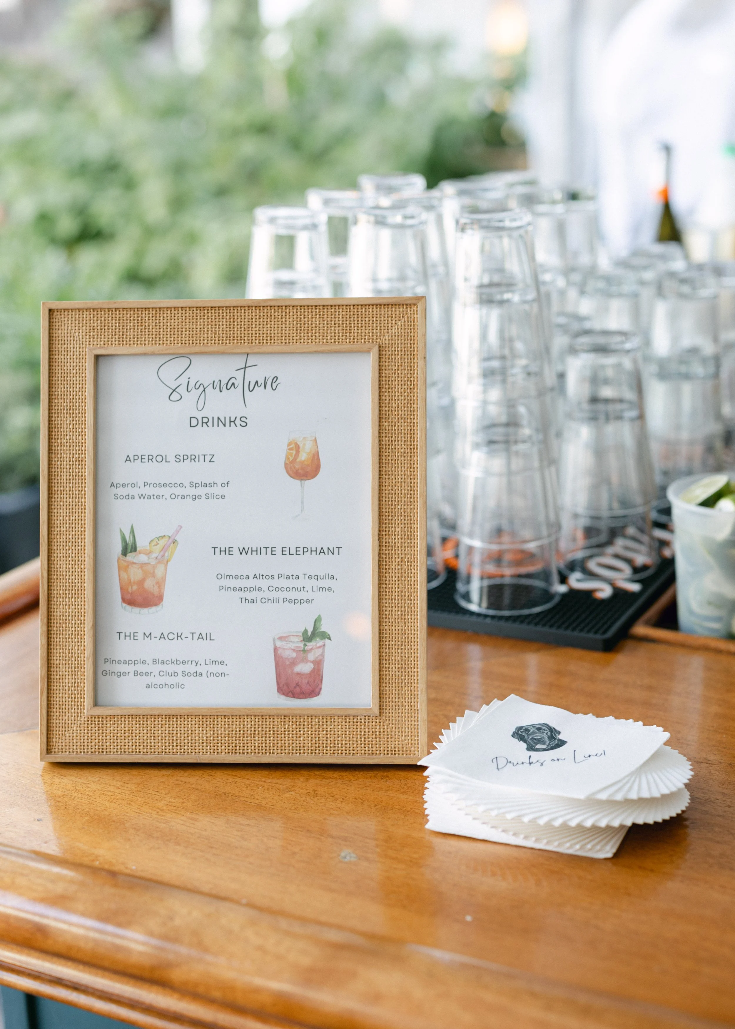 Rattan Signature Drink Frame