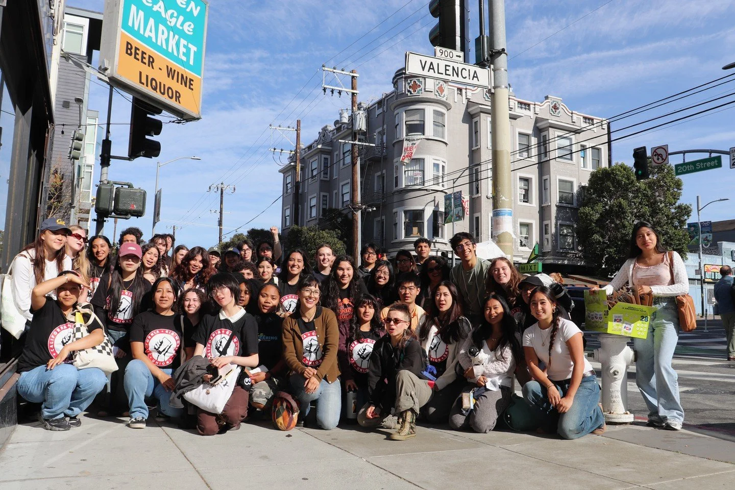 This week, 50 UC Berkeley students canvasses the Mission to raise support for tenants on rent strike at 907 Valencia. The students gathered over 100 signatures from local businesses and put up over 75 signs in storefronts as part of 'Solidarity Sprin