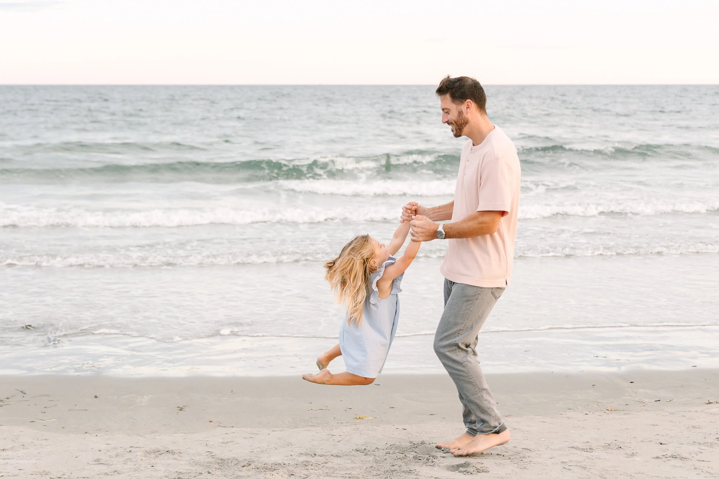 beachfamilysession-49 (1).jpg