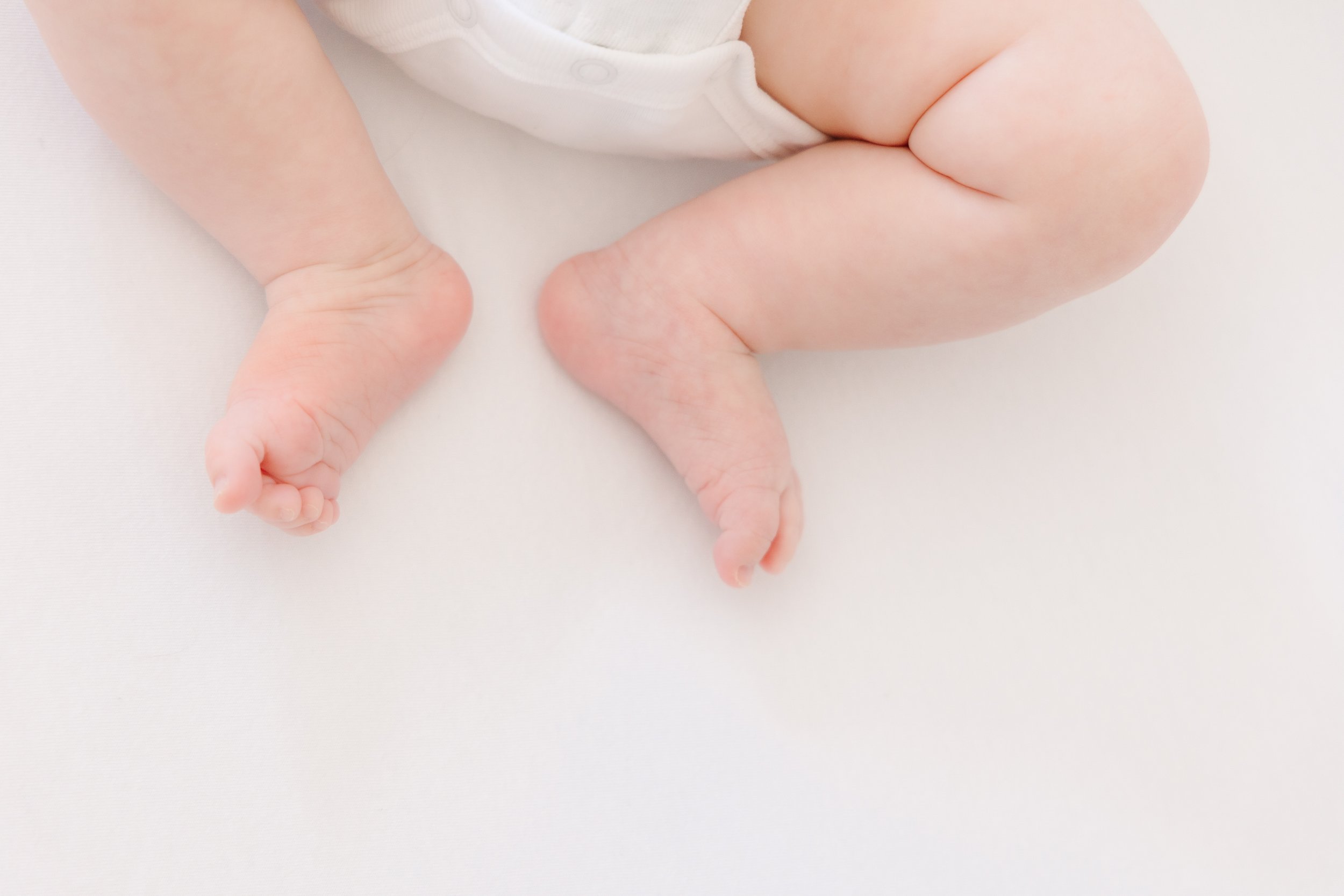 newbornsession-17.jpg