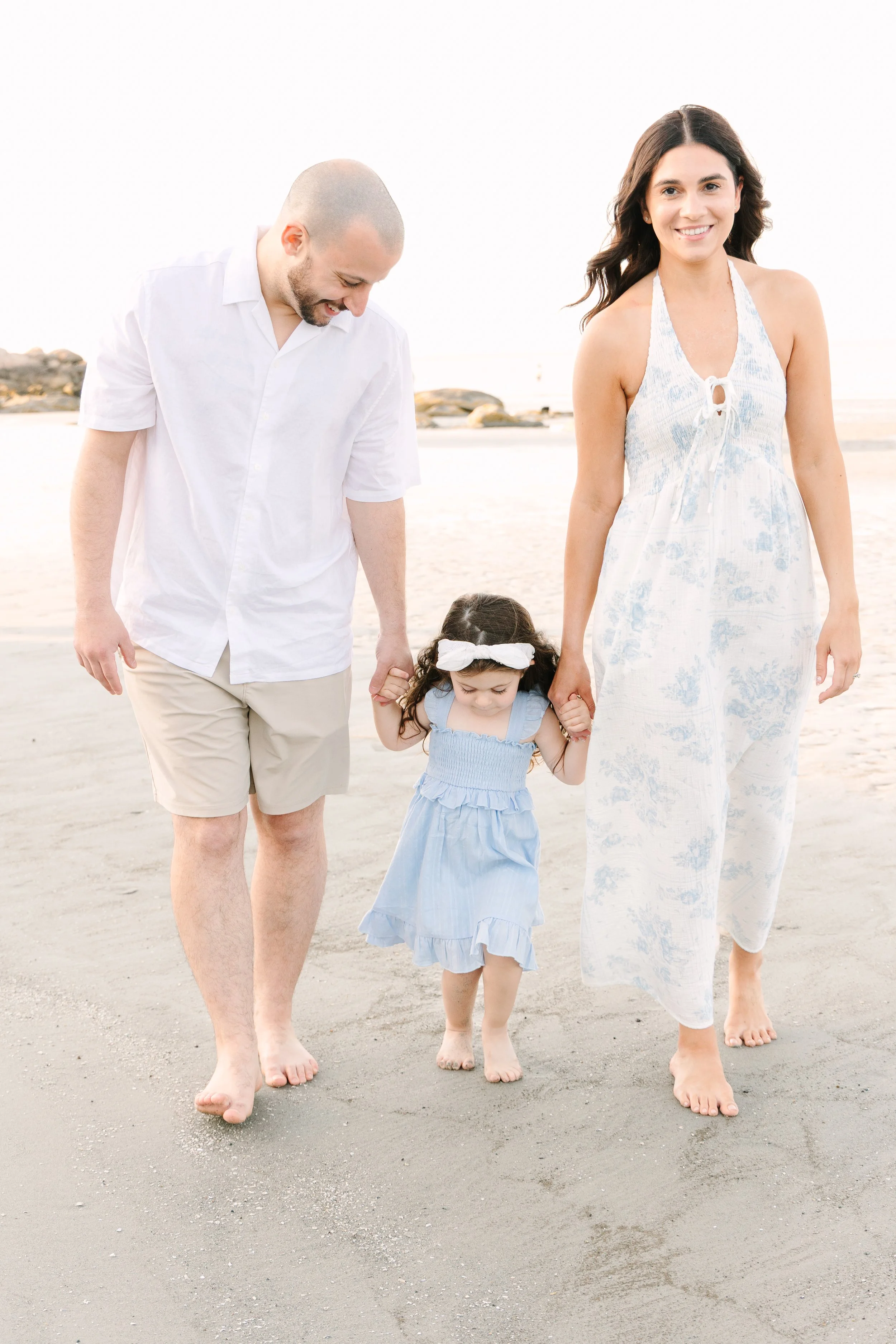 beachfamily-2.jpg