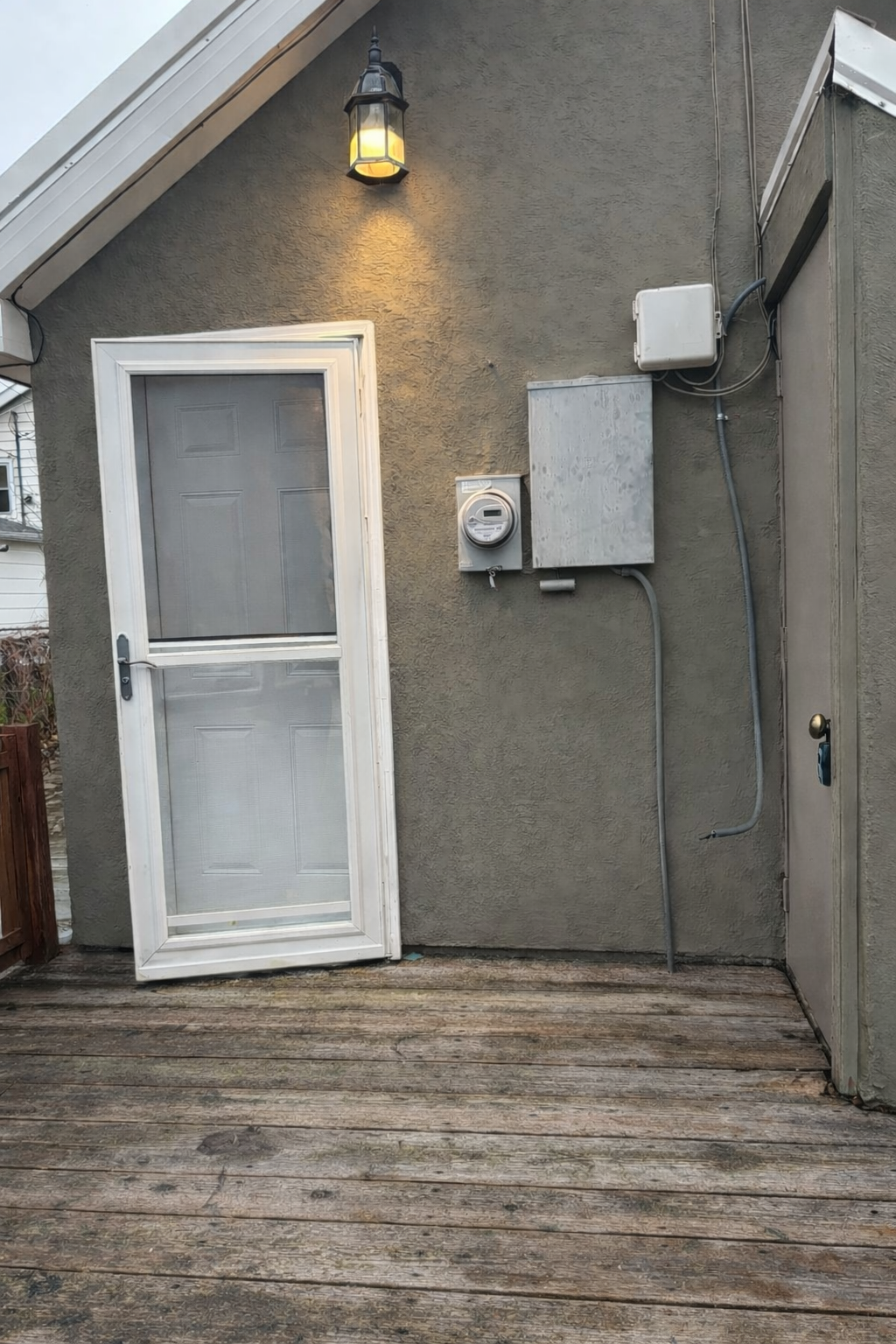 BEFORE - Front Entry