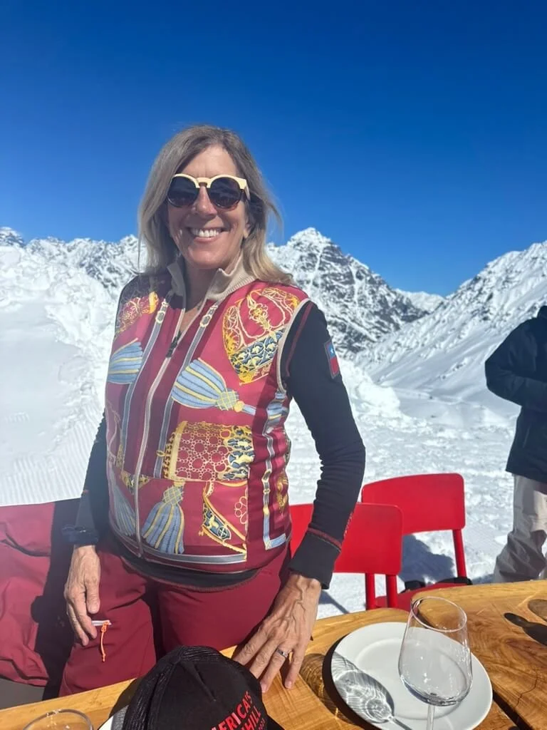 Maureen at Tio Bob's in Portillo, Chile 
