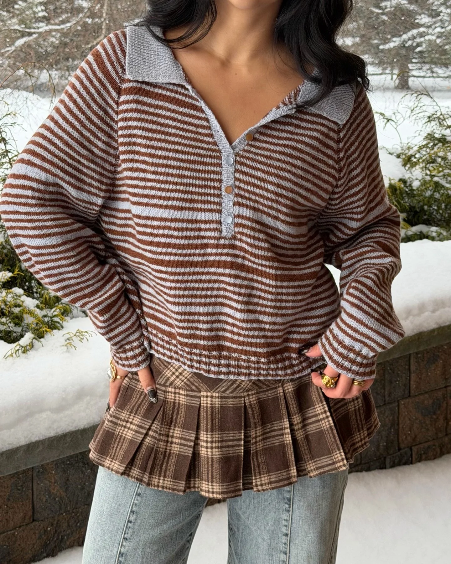 polo knit by the beach &amp; worn in the snow ☃️☀️
used the hobbii thekla polo pattern &amp; merino light yarn!