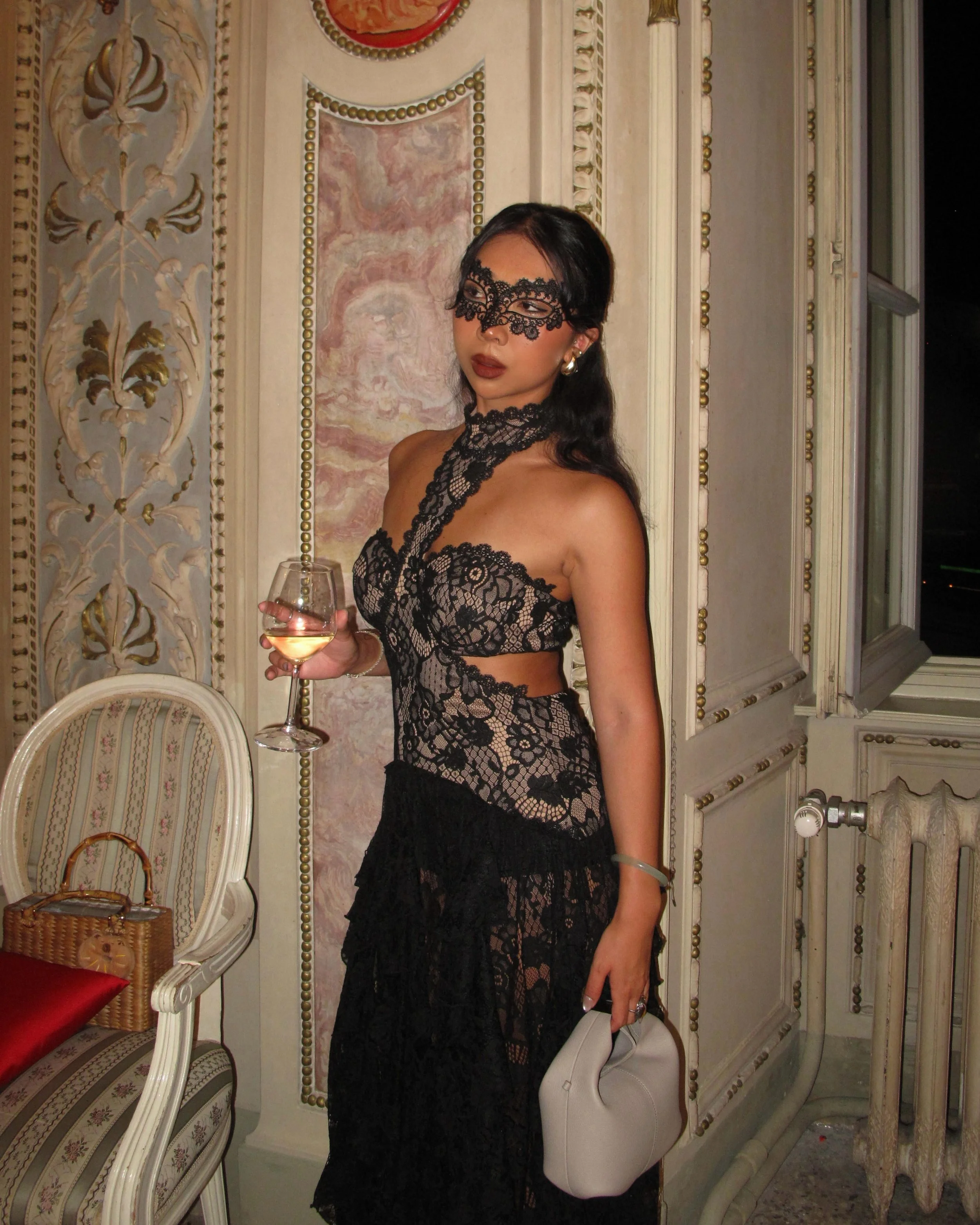 living out my bridgerton fantasies in one of the most beautiful places with one of the most beautiful couples on earth!