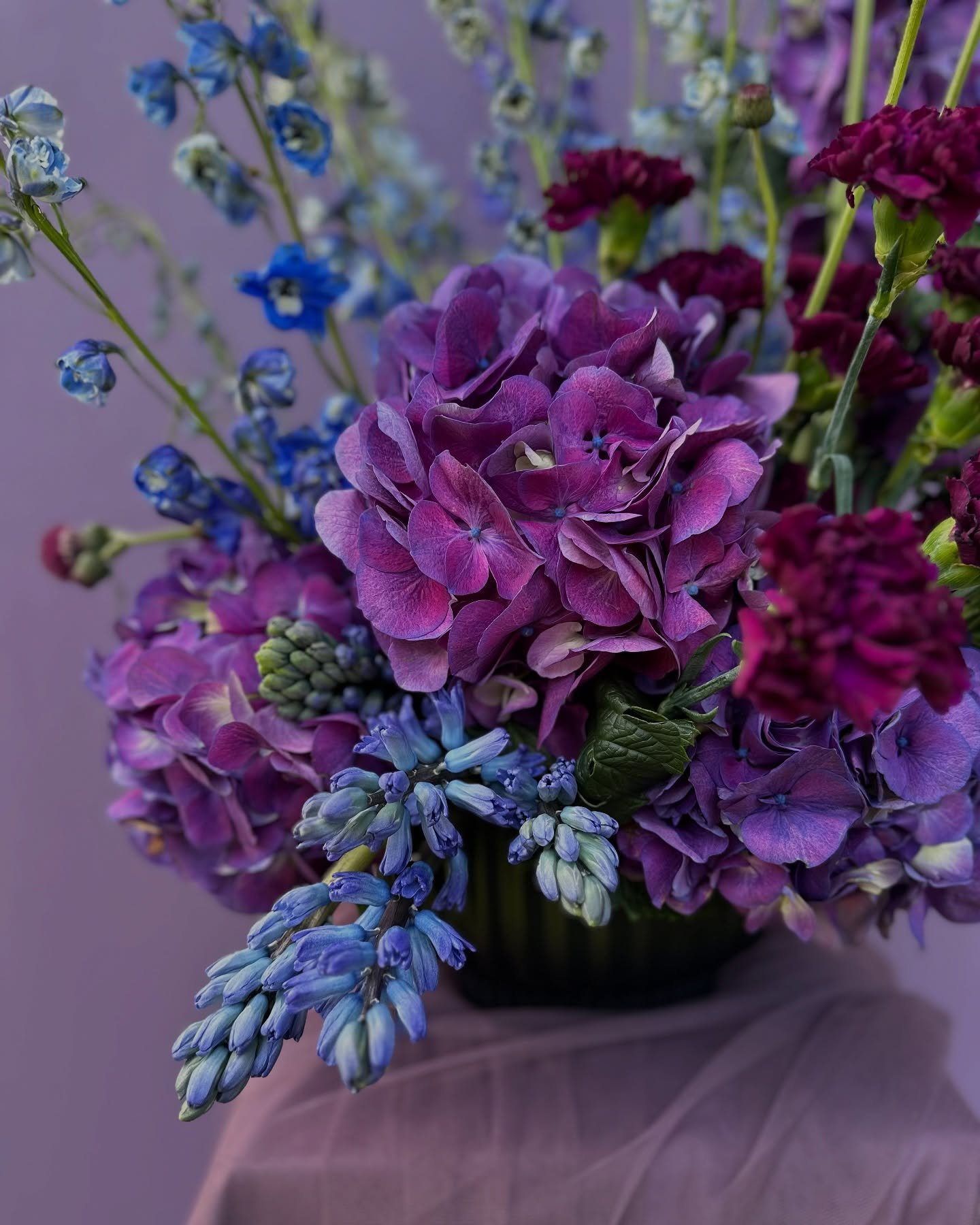 HYACINTHxx
Have you seen hyacinth πͺ» this gorgeous blue color before π₯°
#blue #florist #florals #flower #weddings #weddinginspiration #weddingphotographer #floralarrangement
