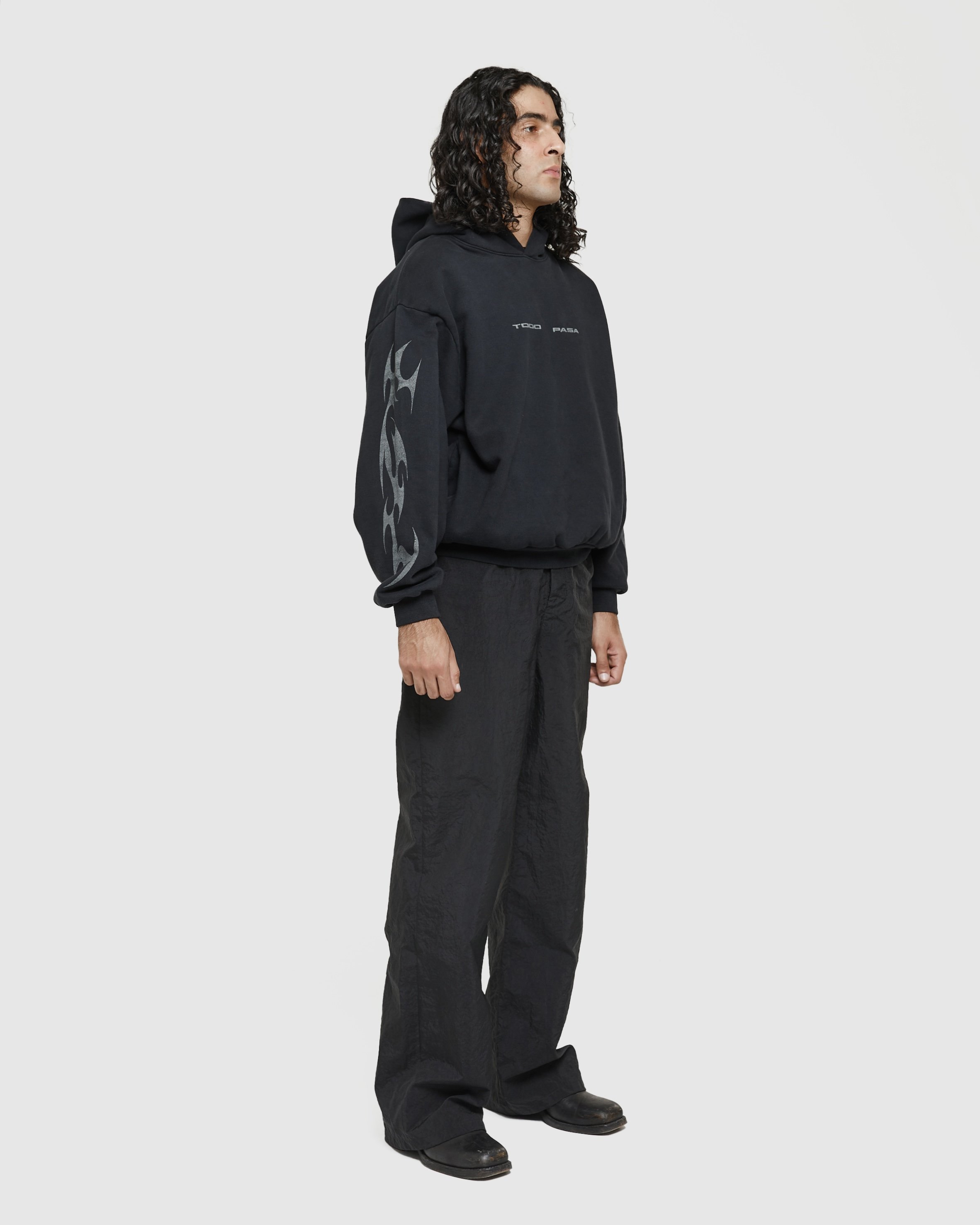 TodoPasa_Throttle_Hoded_Sweatshirt_Angle.jpg