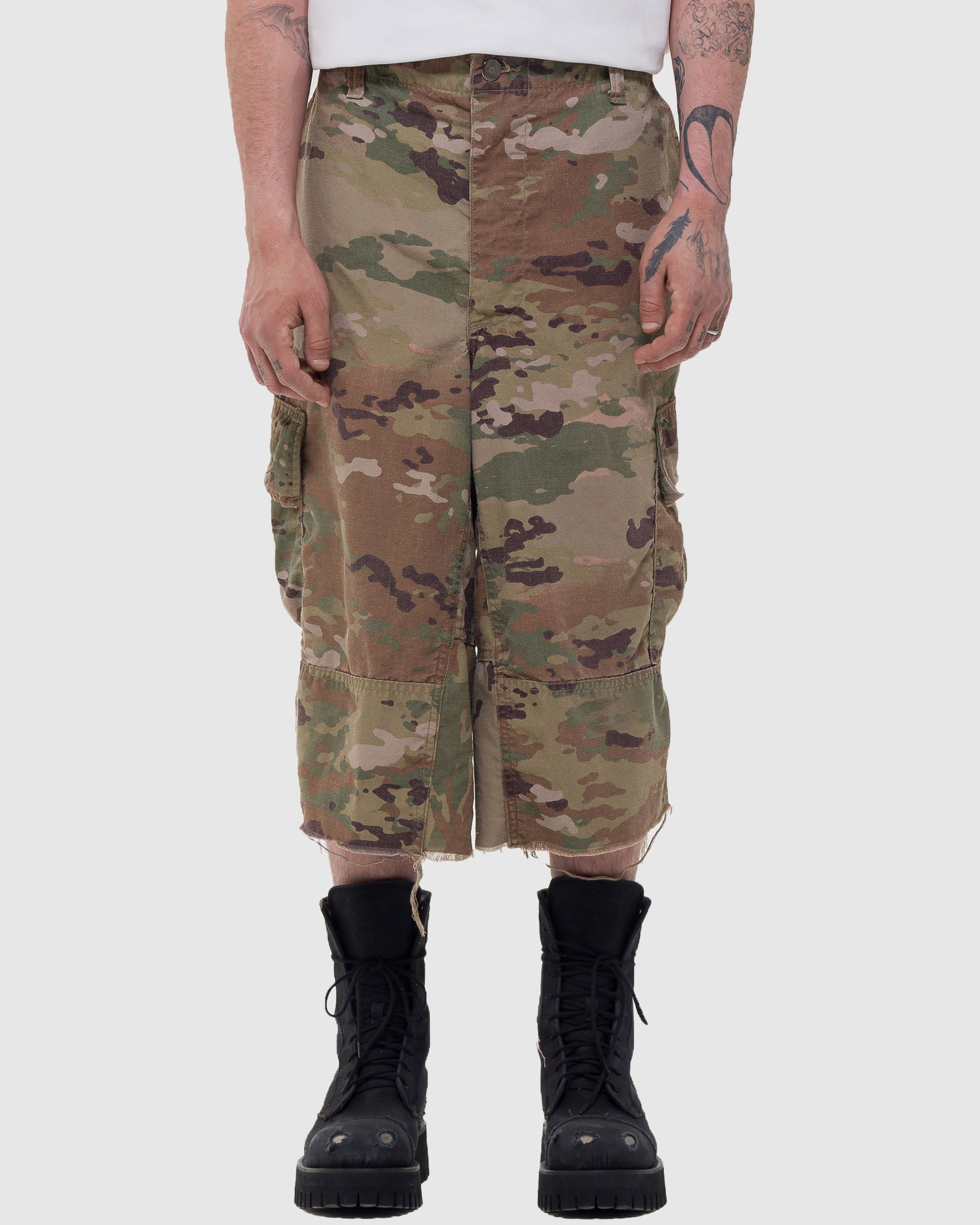 TP_Cargo_Short_Front_001.jpg